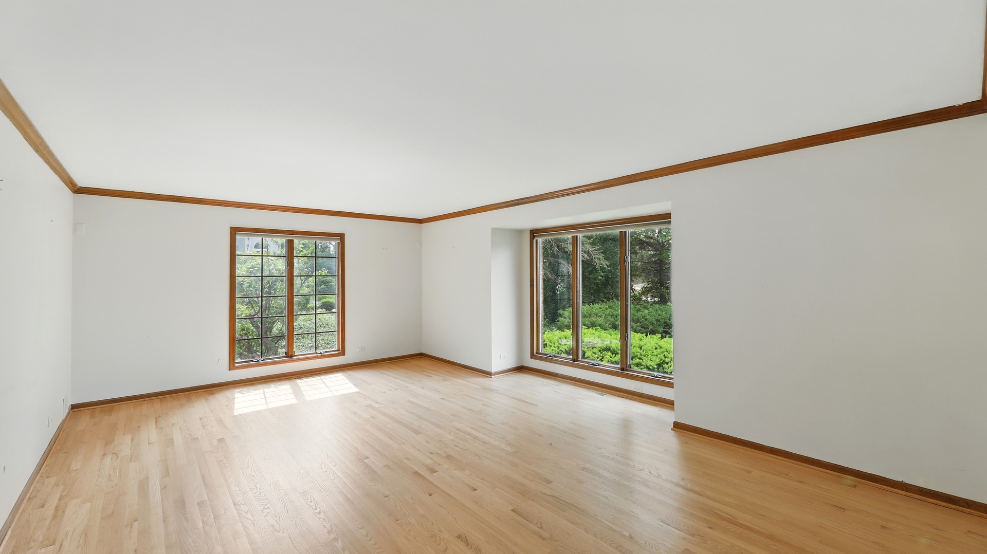 Oak Brook, Illinois, 60523, United States, 5 Bedrooms Bedrooms, ,5 BathroomsBathrooms,Residential,For Sale,1847174