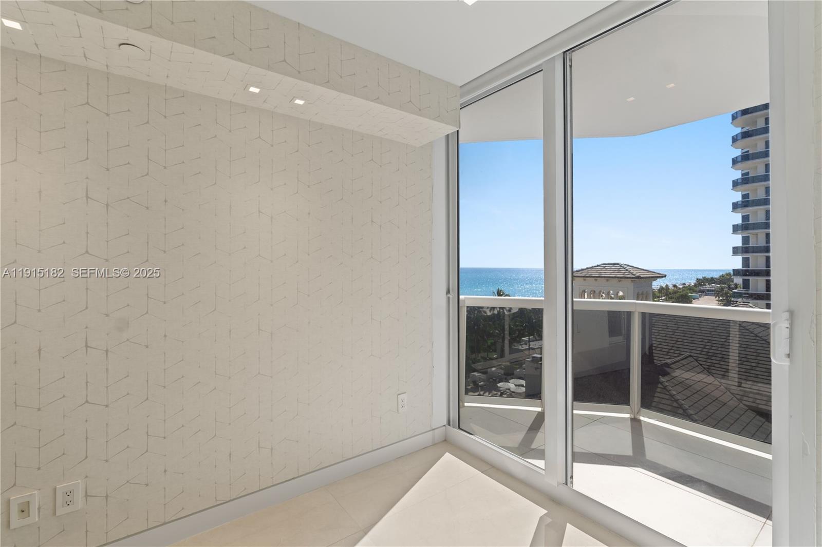 Miami Beach, Florida, 33140, United States, 5 Bedrooms Bedrooms, ,5 BathroomsBathrooms,Residential,For Sale,1997515