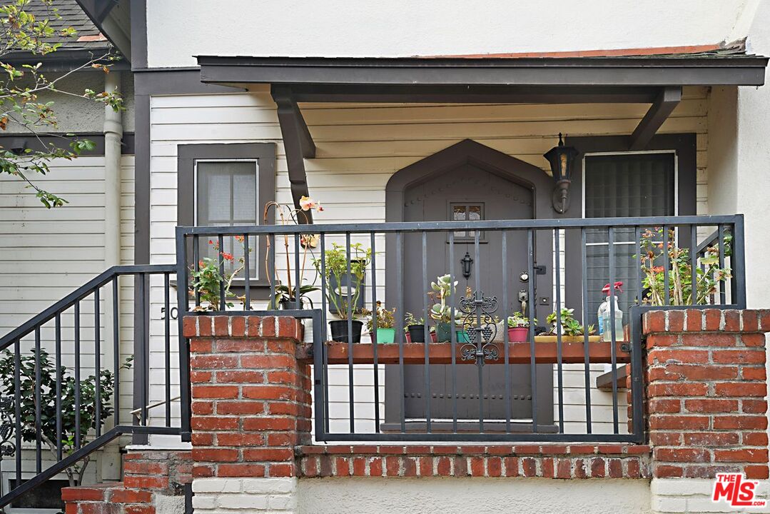 Los Angeles, California, 90029, United States, ,Residential,For Sale,1850237