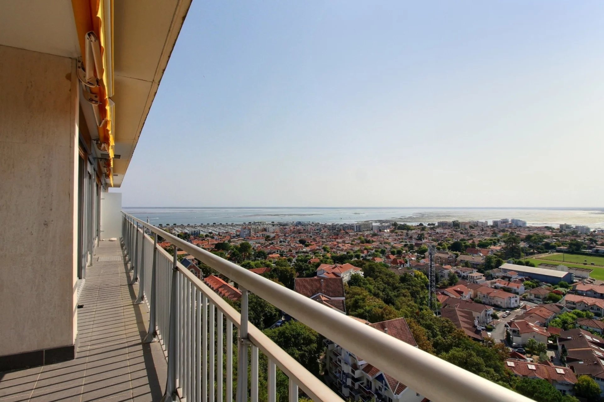 Arcachon, New Aquitaine, 33120, FR, 3 Bedrooms Bedrooms, ,2 BathroomsBathrooms,Residential,For Sale,1995781