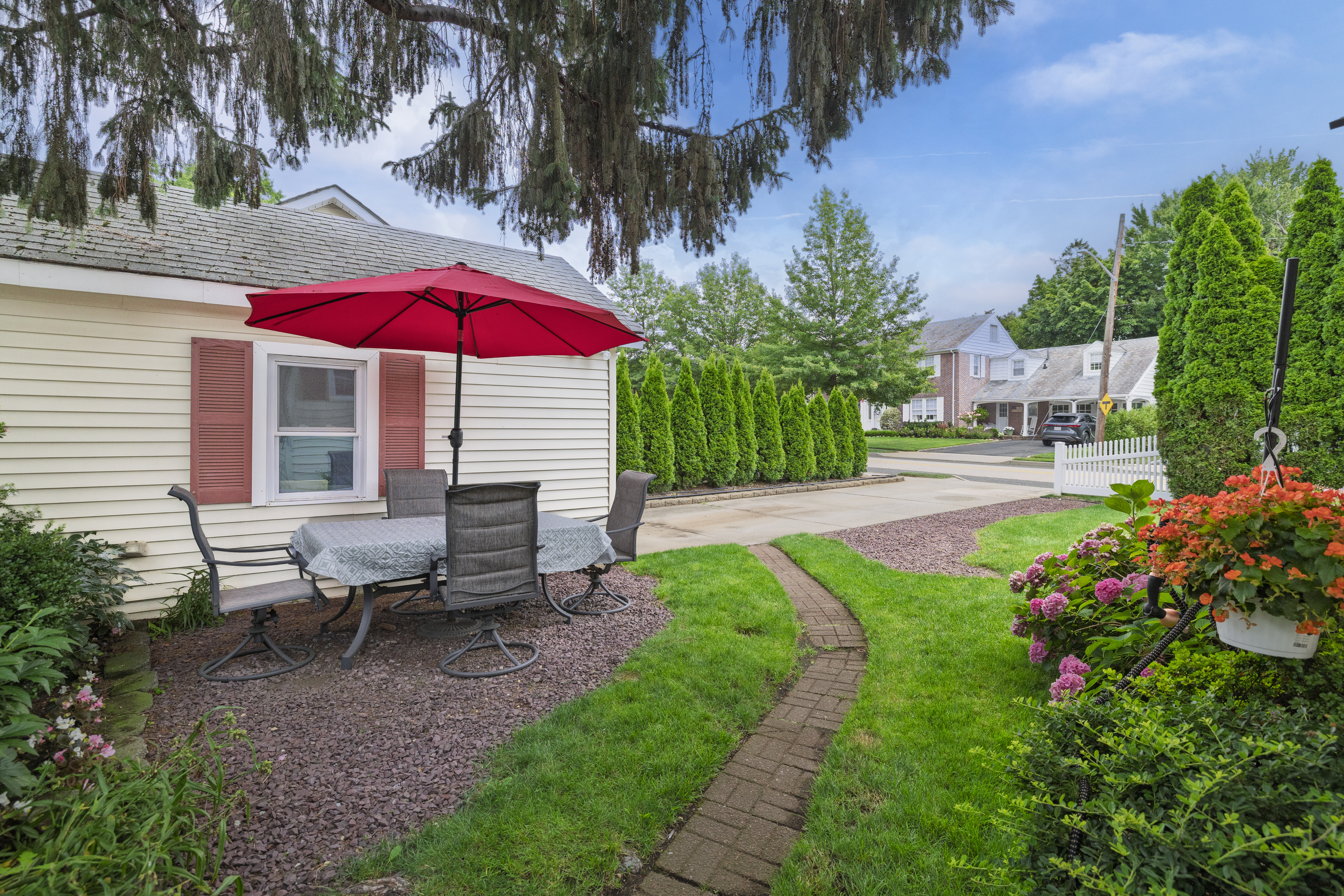  39 Princeton Street, Rockville Centre, NY, 11570 - 物件實景