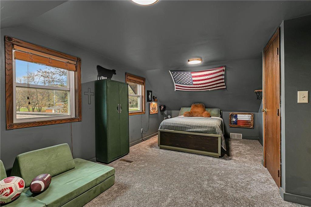 Holdingford, Minnesota, 56340, United States, 5 Bedrooms Bedrooms, ,2 BathroomsBathrooms,Residential,For Sale,1977131