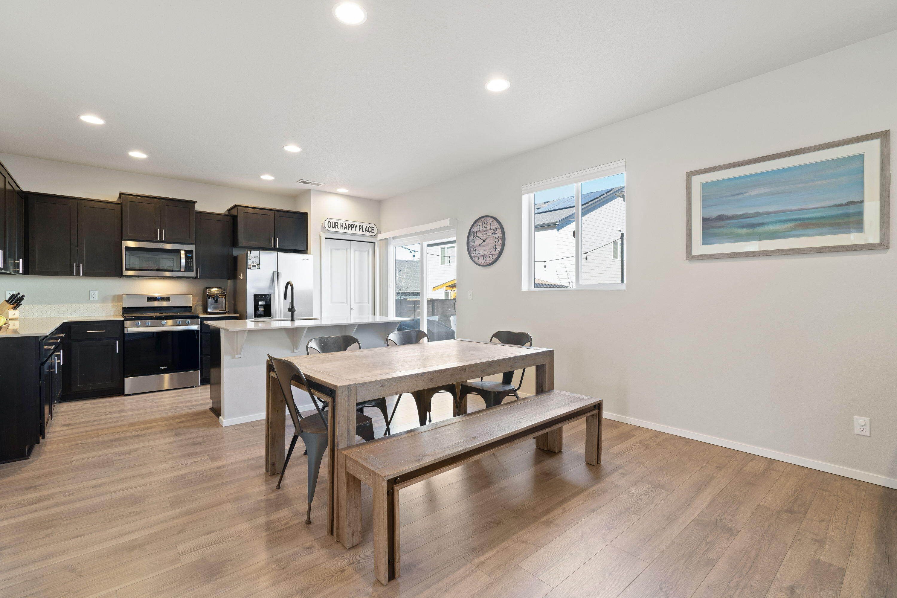 Bend, Oregon, 97702, United States, 5 Bedrooms Bedrooms, ,3 BathroomsBathrooms,Residential,For Sale,1696575