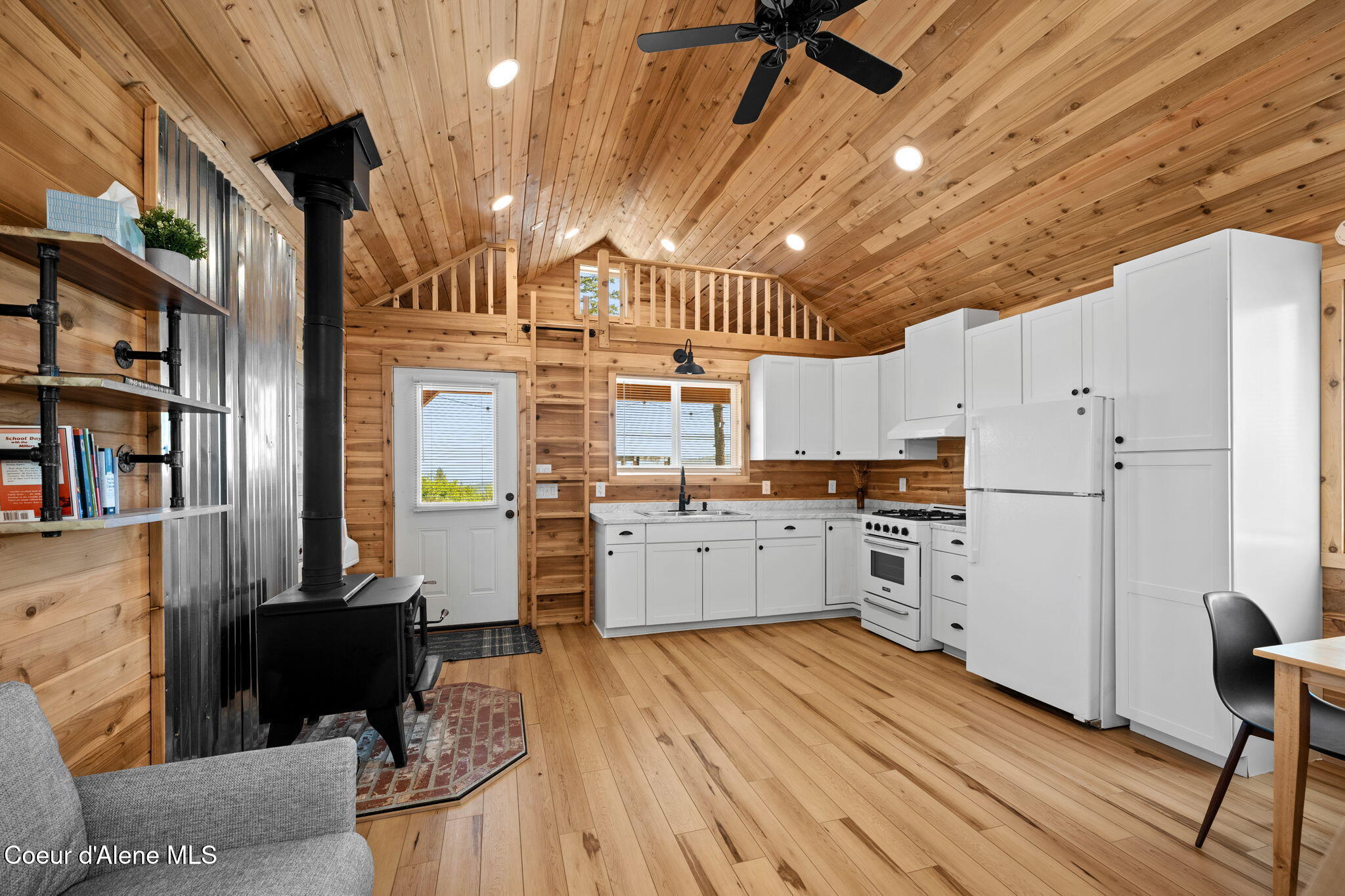 Plummer, Idaho, 83851, United States, 6 Bedrooms Bedrooms, ,4 BathroomsBathrooms,Residential,For Sale,1810592