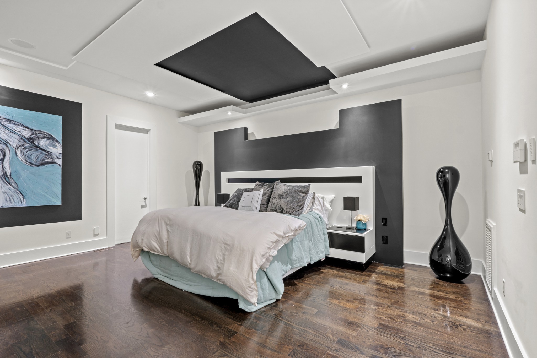 Nashville, Tennessee, 37215, United States, 5 Bedrooms Bedrooms, ,11 BathroomsBathrooms,Residential,For Sale,1997192