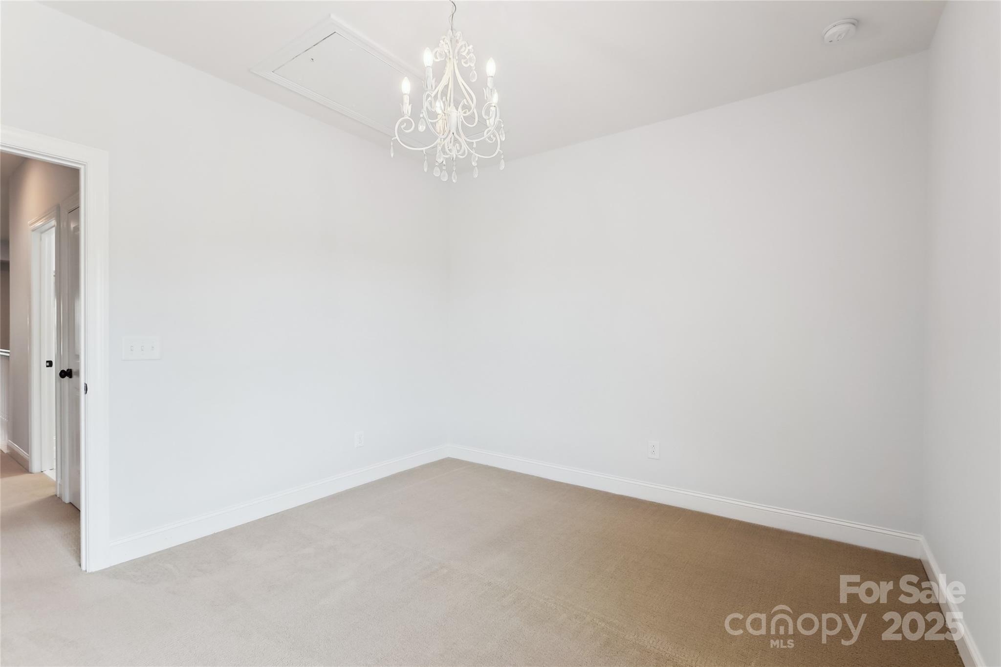 Fort Mill, South Carolina, 29708, United States, 5 Bedrooms Bedrooms, ,5 BathroomsBathrooms,Residential,For Sale,1896141