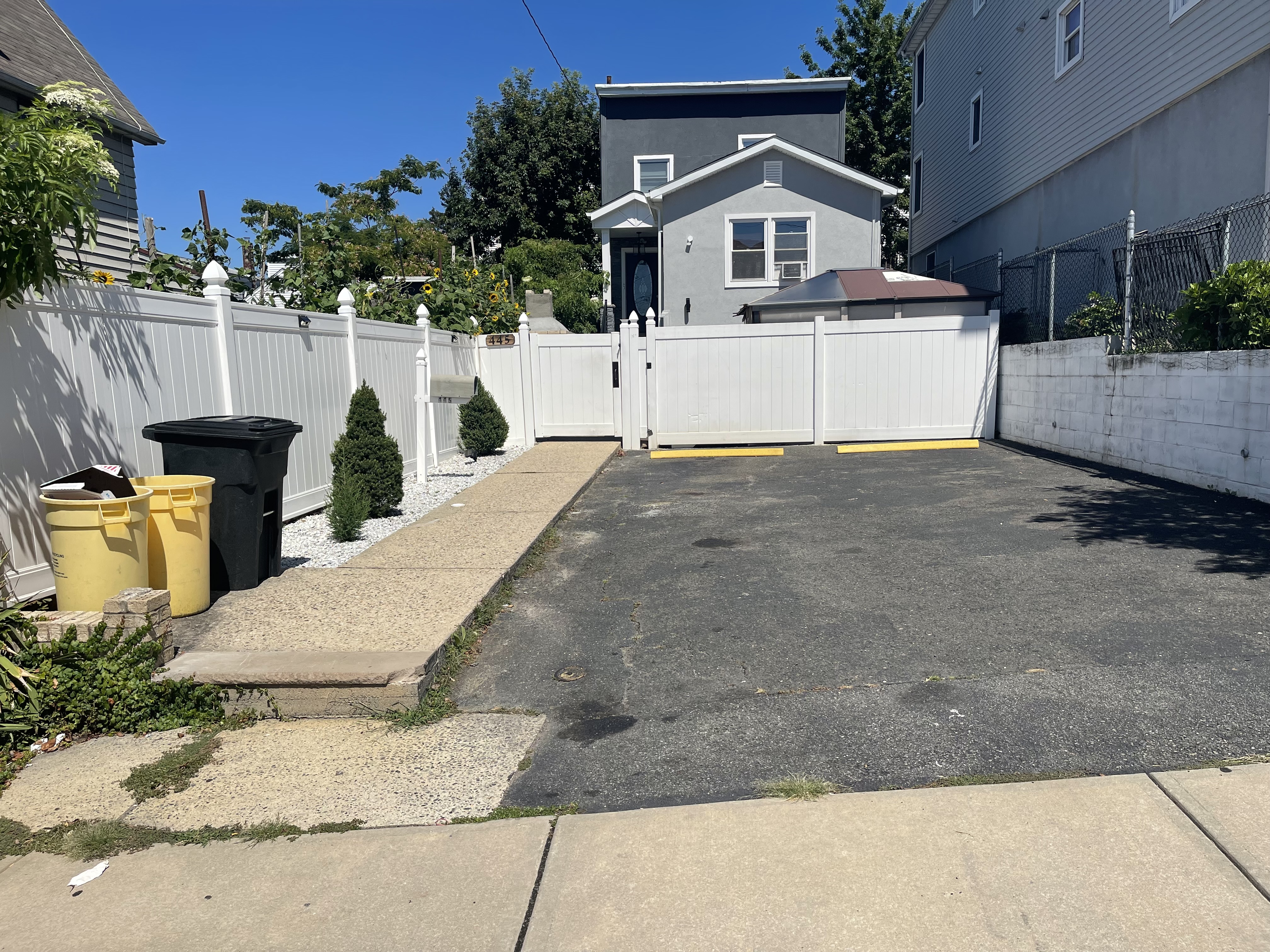 Fairview, New Jersey, 07022, United States, 3 Bedrooms Bedrooms, ,1 BathroomBathrooms,Residential,For Sale,1935345
