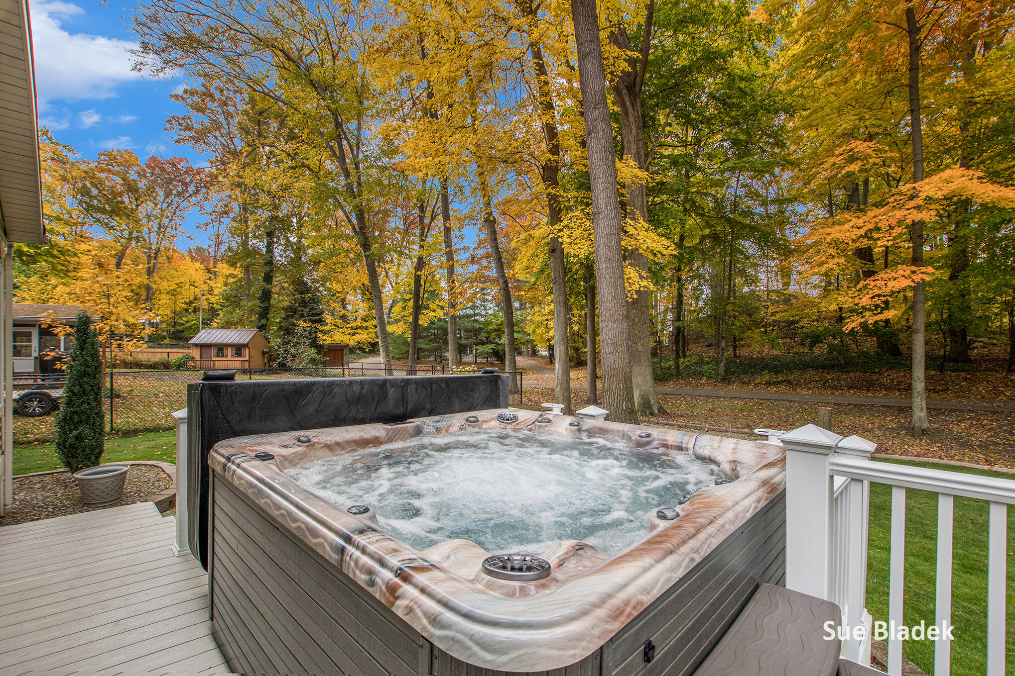 Holland, Michigan, 49424, United States, 3 Bedrooms Bedrooms, ,3 BathroomsBathrooms,Residential,For Sale,1989003