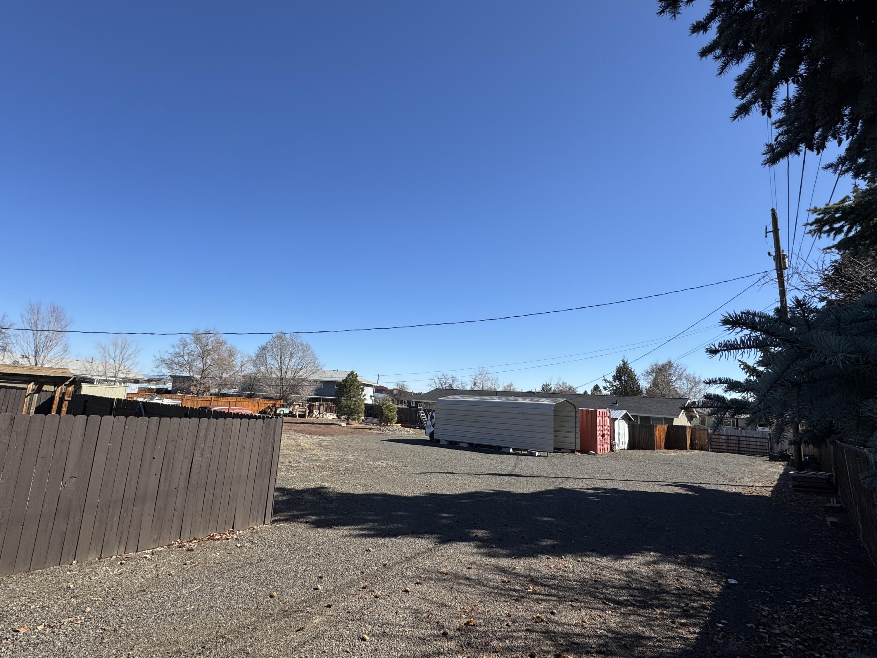 Redmond, Oregon, 97756, United States, ,Residential,For Sale,1937822