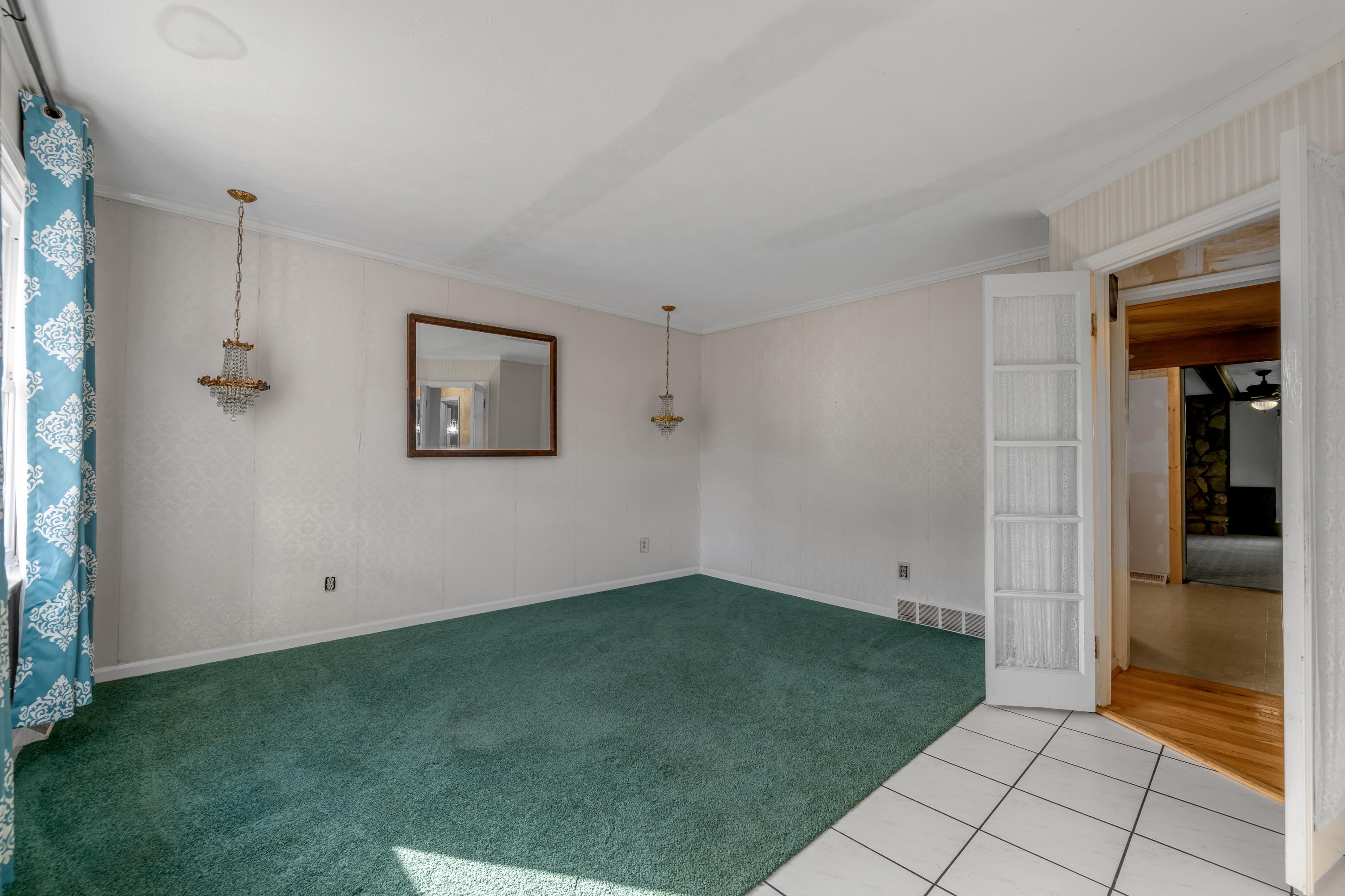  184 E Tiverton Way - 物件實景