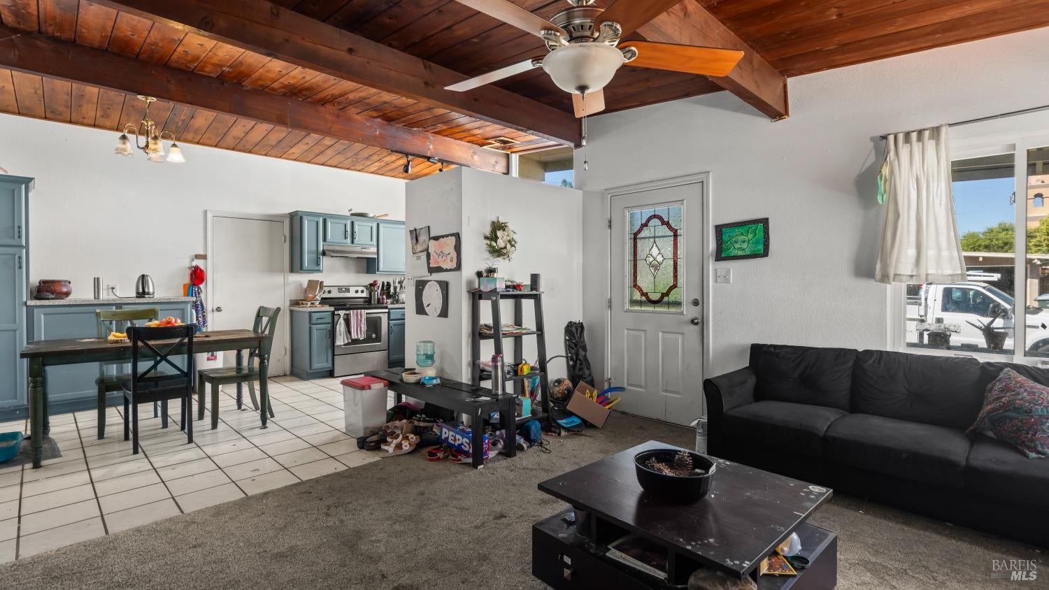 Vacaville, California, 95688, United States, 3 Bedrooms Bedrooms, ,2 BathroomsBathrooms,Residential,For Sale,1941948