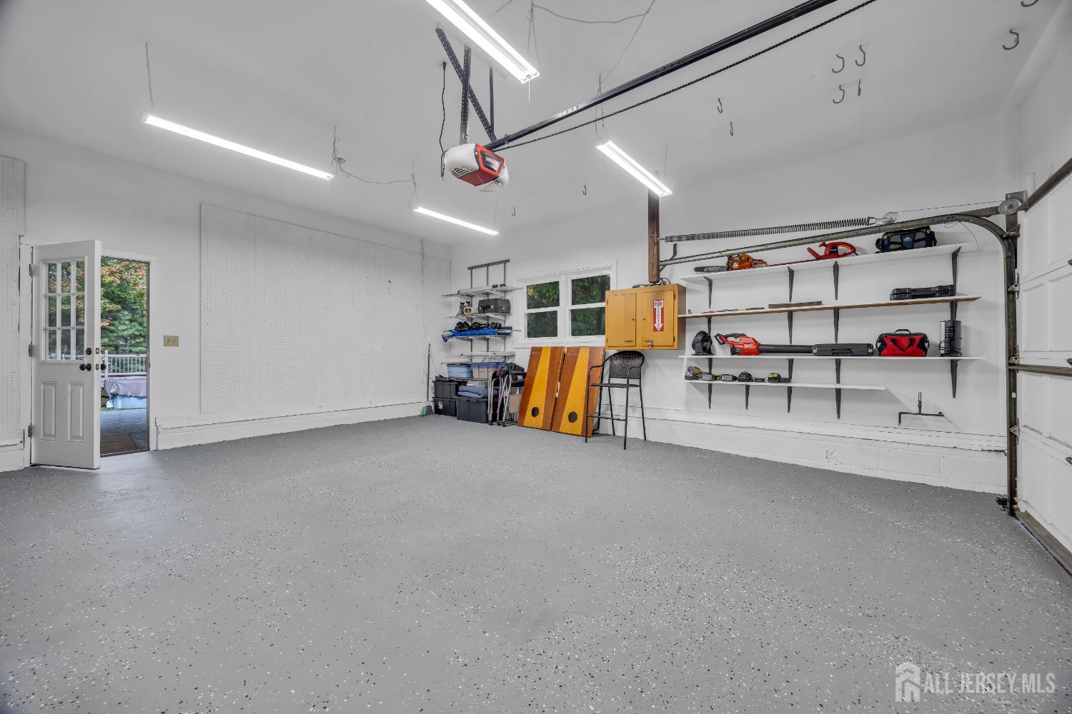 Edison, New Jersey, 08820, United States, 3 Bedrooms Bedrooms, ,2 BathroomsBathrooms,Residential,For Sale,1989177