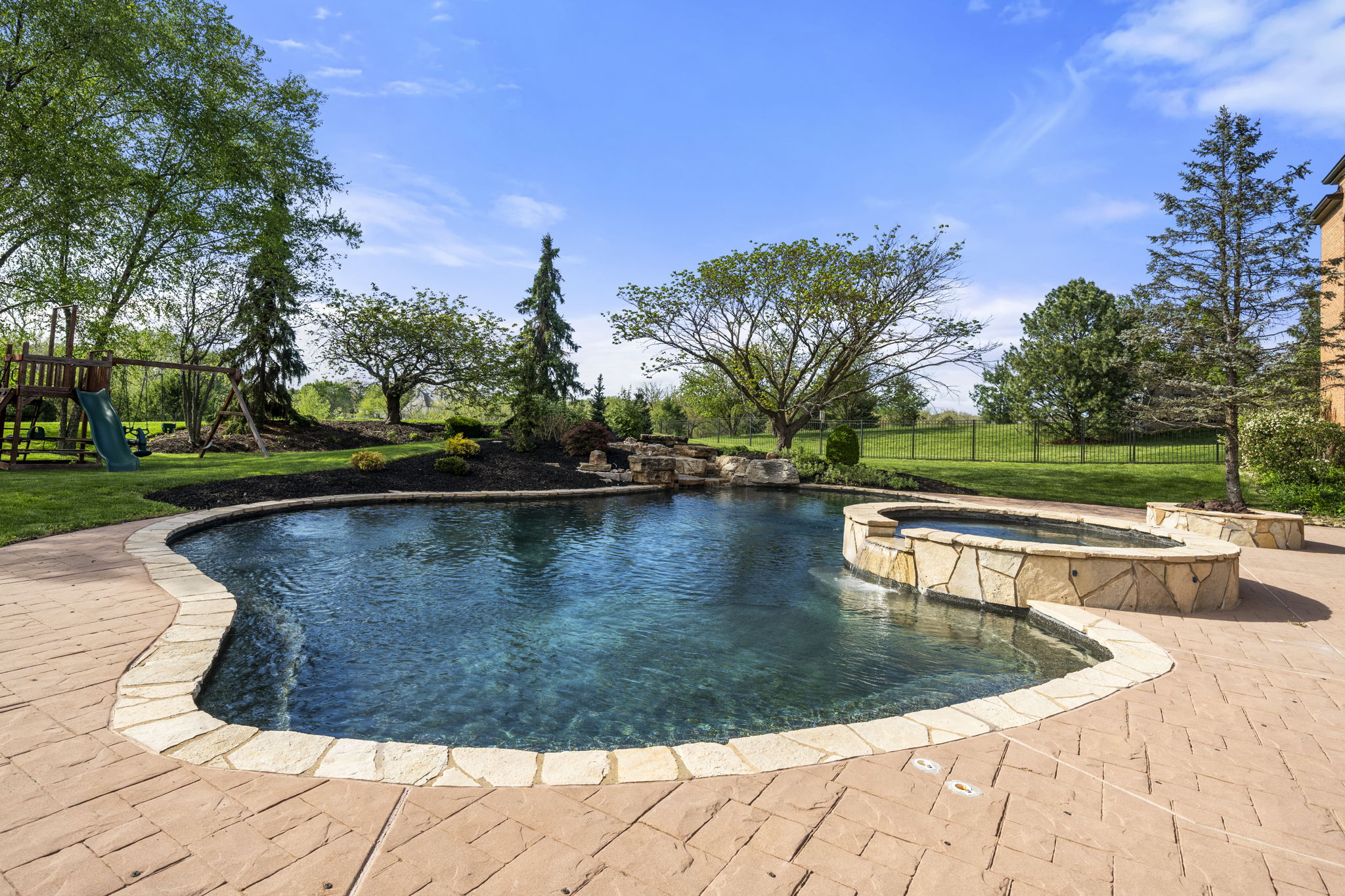  17 Bridle Ridge Lane, St. Louis, MO 63131 - 物件實景