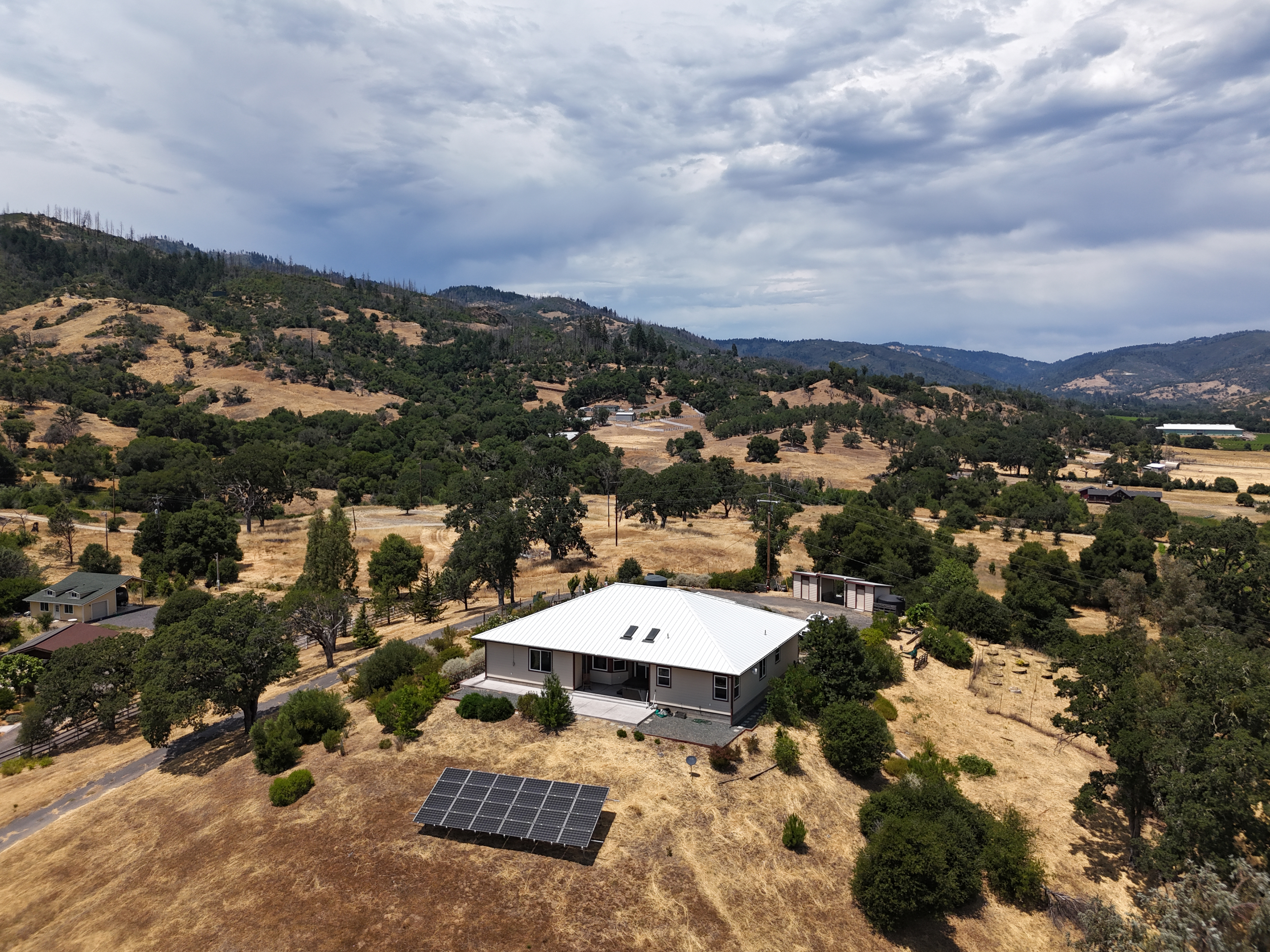 Redwood Valley, California, 95470, United States, 3 Bedrooms Bedrooms, ,3 BathroomsBathrooms,Residential,For Sale,1889817