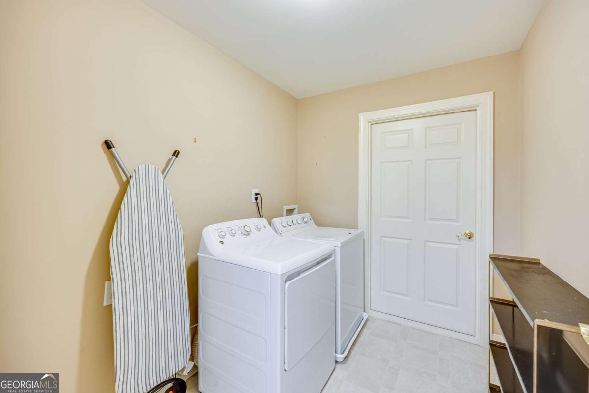 Bethlehem, Georgia, 30620, United States, 5 Bedrooms Bedrooms, ,6 BathroomsBathrooms,Residential,For Sale,1895379