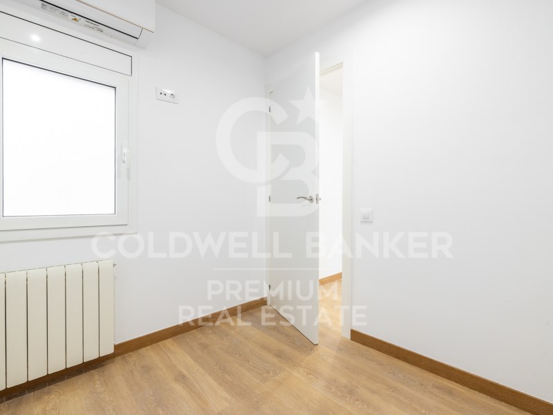 Barcelona Capital, Catalonia, ES, 4 Bedrooms Bedrooms, ,2 BathroomsBathrooms,Residential,For Sale,1752562