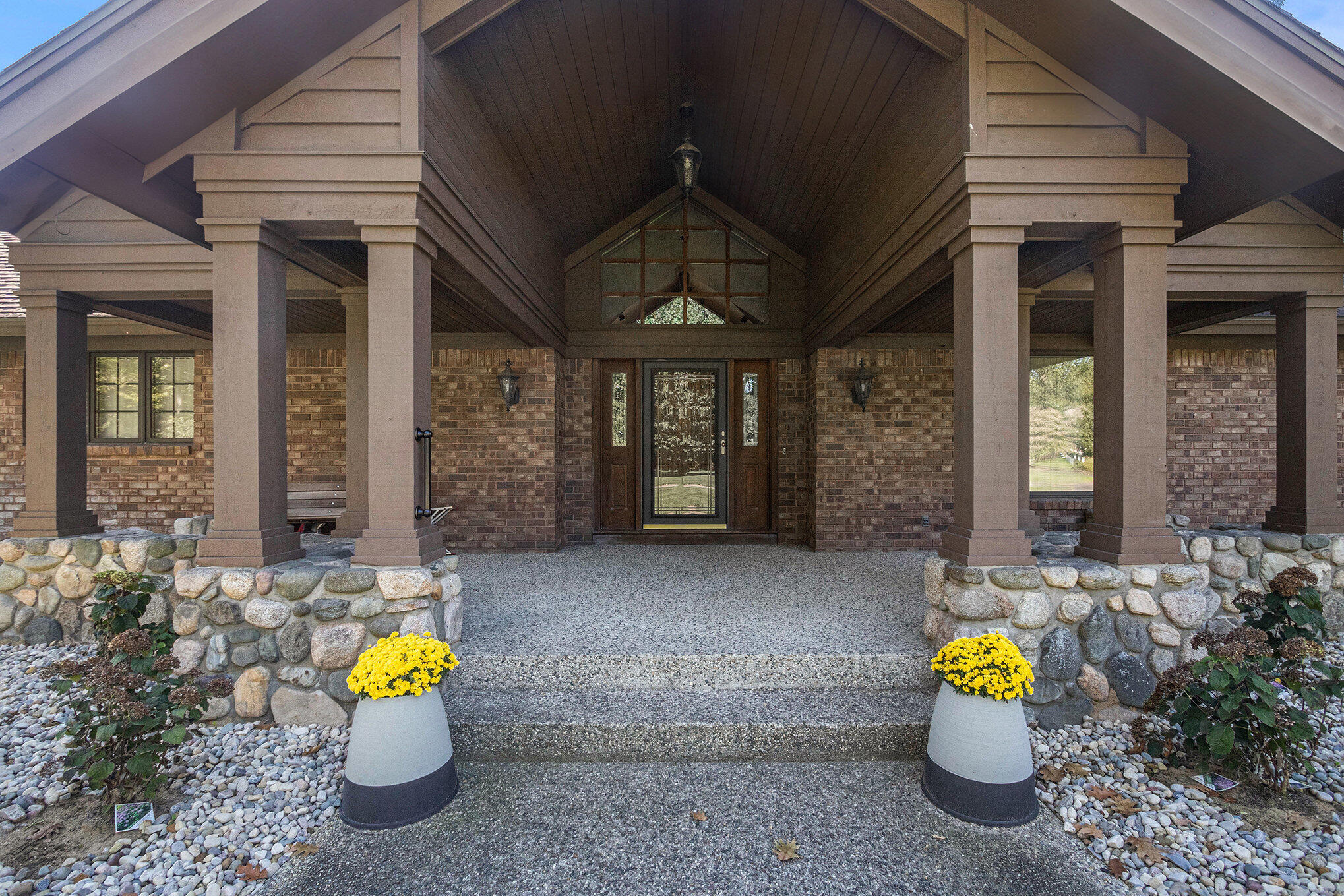 Holland, Michigan, 49424, United States, 4 Bedrooms Bedrooms, ,3 BathroomsBathrooms,Residential,For Sale,1987722