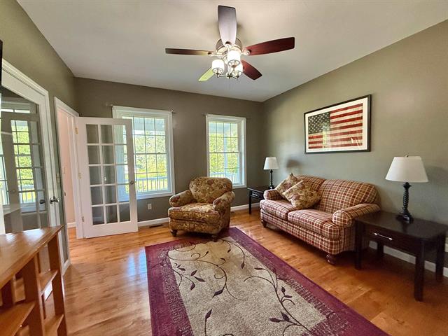 Weare, New Hampshire, 03281, United States, 3 Bedrooms Bedrooms, ,2 BathroomsBathrooms,Residential,For Sale,1979448