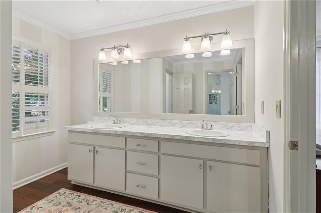 Marietta, Georgia, 30062, United States, 4 Bedrooms Bedrooms, ,3 BathroomsBathrooms,Residential,For Sale,1905534