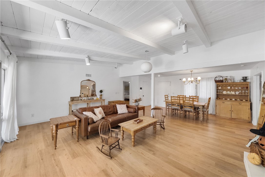 Riverside, California, 92506, United States, 3 Bedrooms Bedrooms, ,1 BathroomBathrooms,Residential,For Sale,1988084