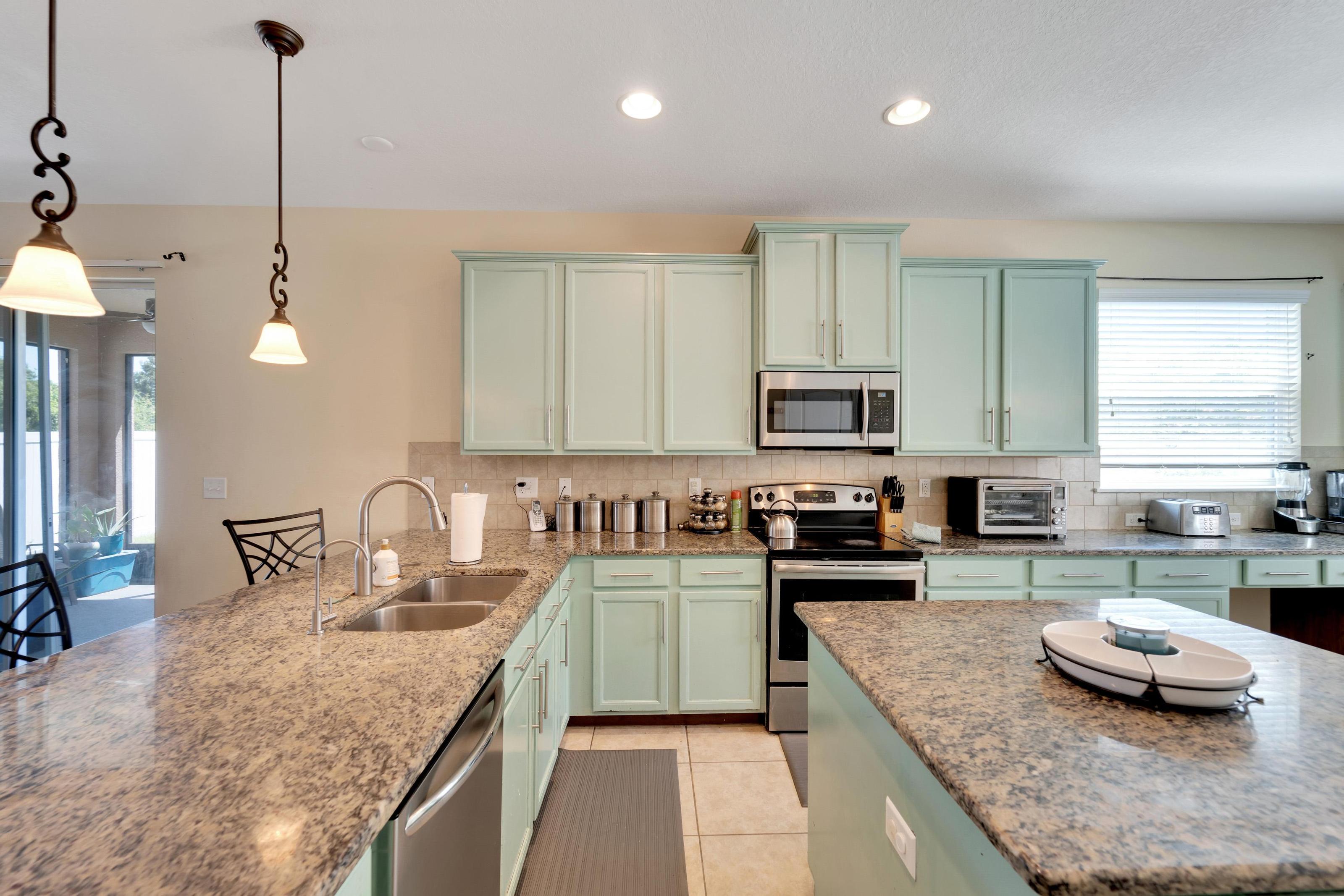 Riverview, Florida, 33578, United States, 5 Bedrooms Bedrooms, ,5 BathroomsBathrooms,Residential,For Sale,1869985