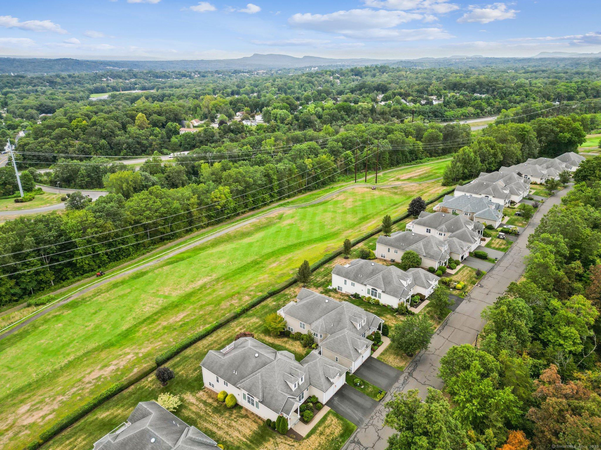 Wallingford, Connecticut, 06492, United States, 2 Bedrooms Bedrooms, ,4 BathroomsBathrooms,Residential,For Sale,1983794