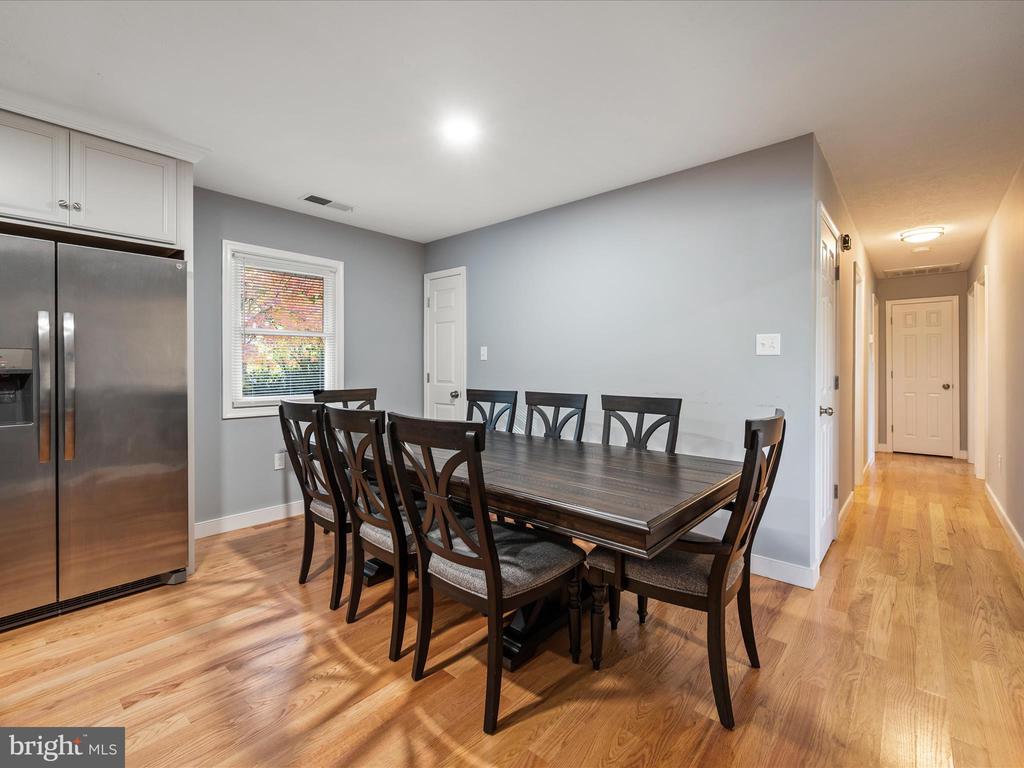 Winchester, Virginia, 22601, United States, 3 Bedrooms Bedrooms, ,3 BathroomsBathrooms,Residential,For Sale,1978922