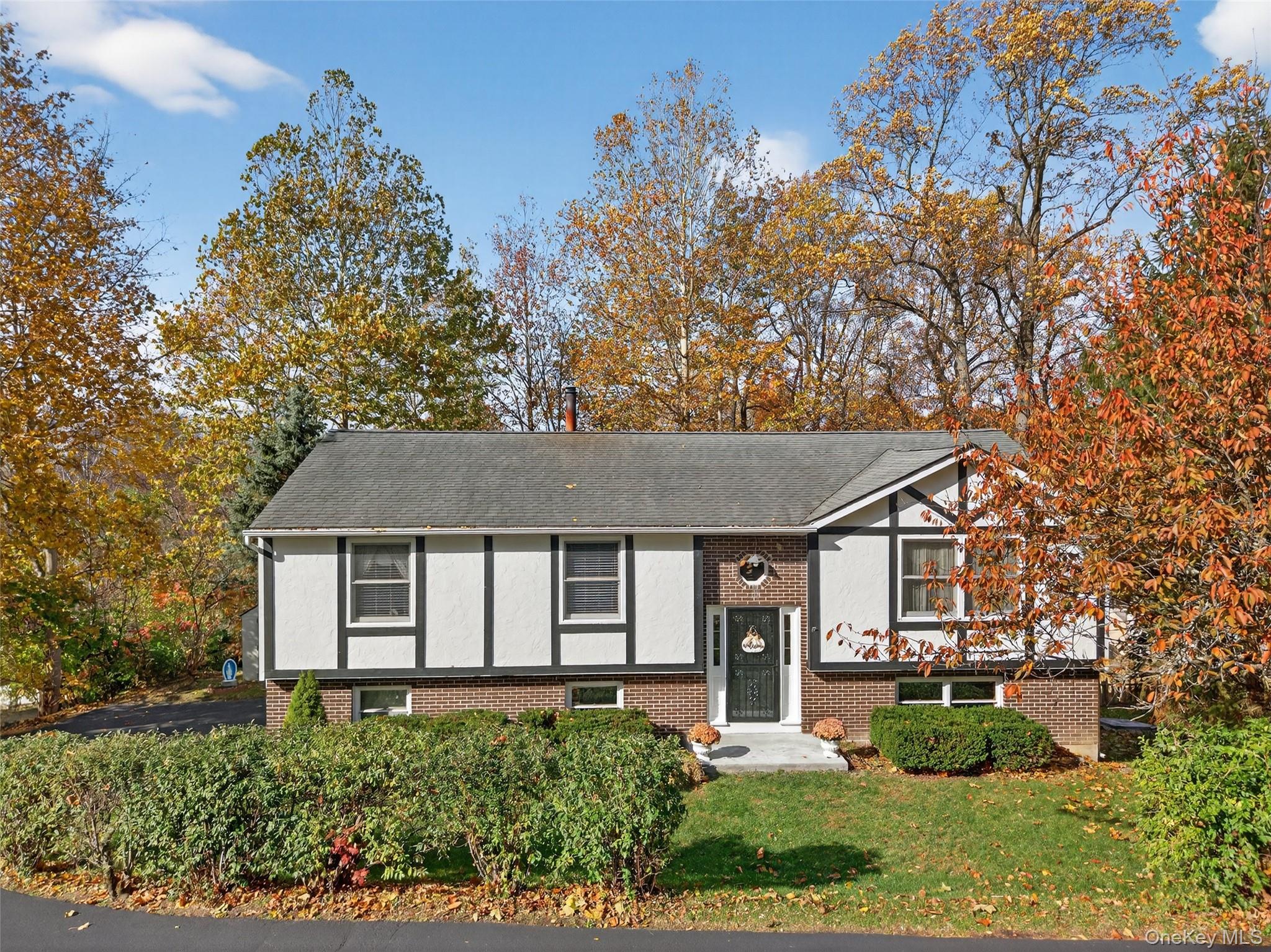 Wallkill, New York, 12589, United States, 4 Bedrooms Bedrooms, ,3 BathroomsBathrooms,Residential,For Sale,1989715