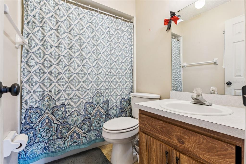 De Leon Springs, Florida, 32130, United States, 4 Bedrooms Bedrooms, ,3 BathroomsBathrooms,Residential,For Sale,1998278