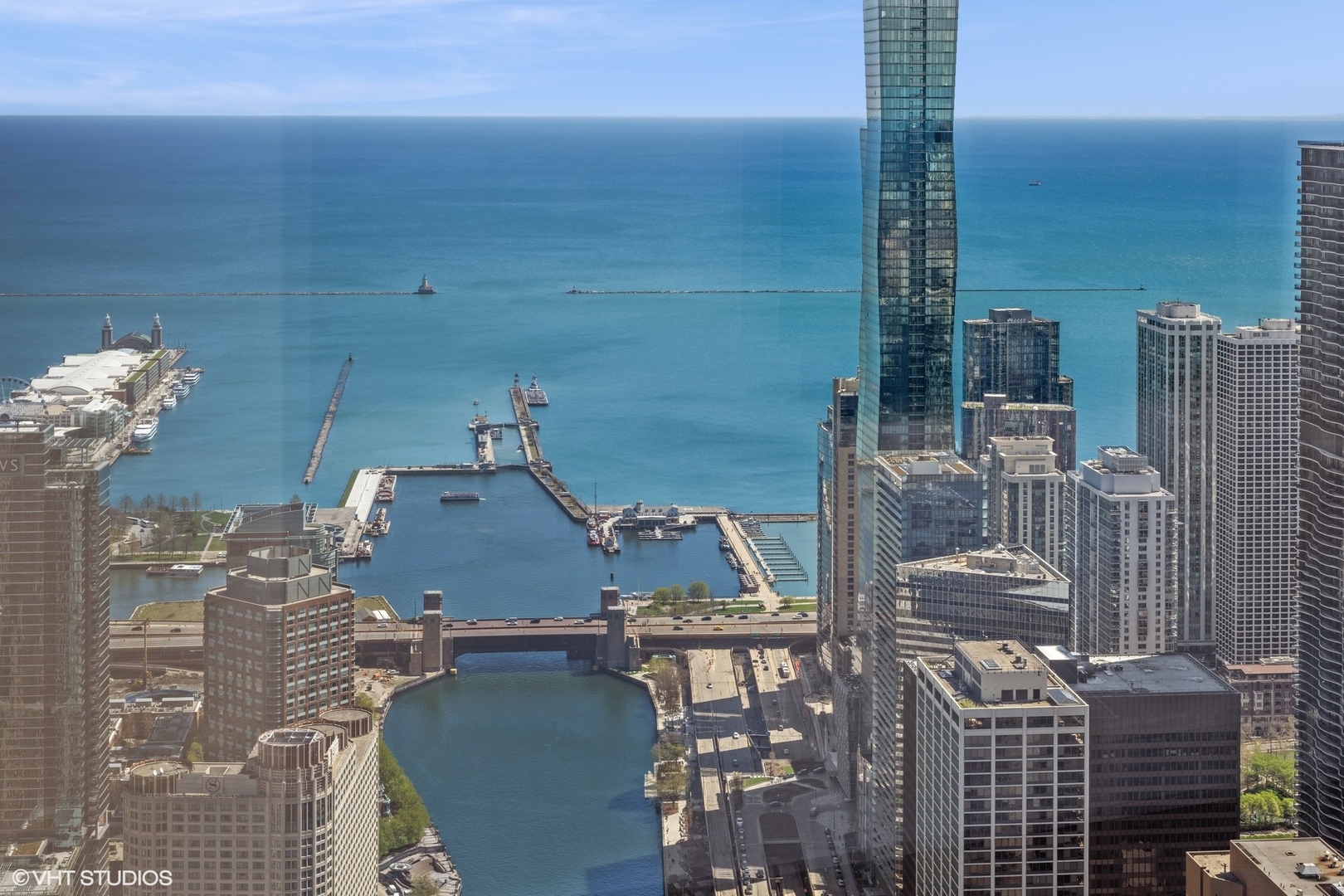 Chicago, Illinois, 60611, United States, 3 Bedrooms Bedrooms, ,4 BathroomsBathrooms,Residential,For Sale,1908723