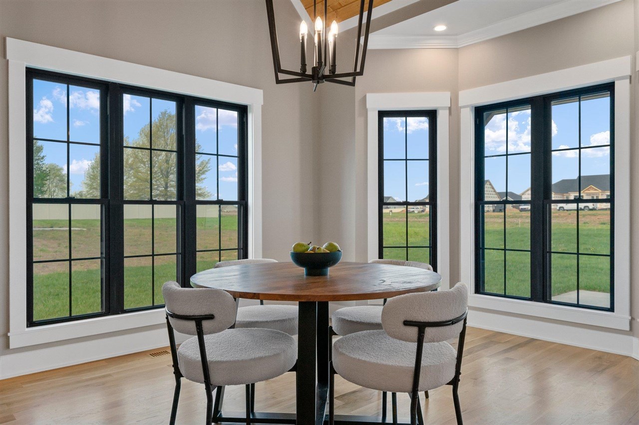 Franklin, Kentucky, 42134, United States, 3 Bedrooms Bedrooms, ,3 BathroomsBathrooms,Residential,For Sale,1988354