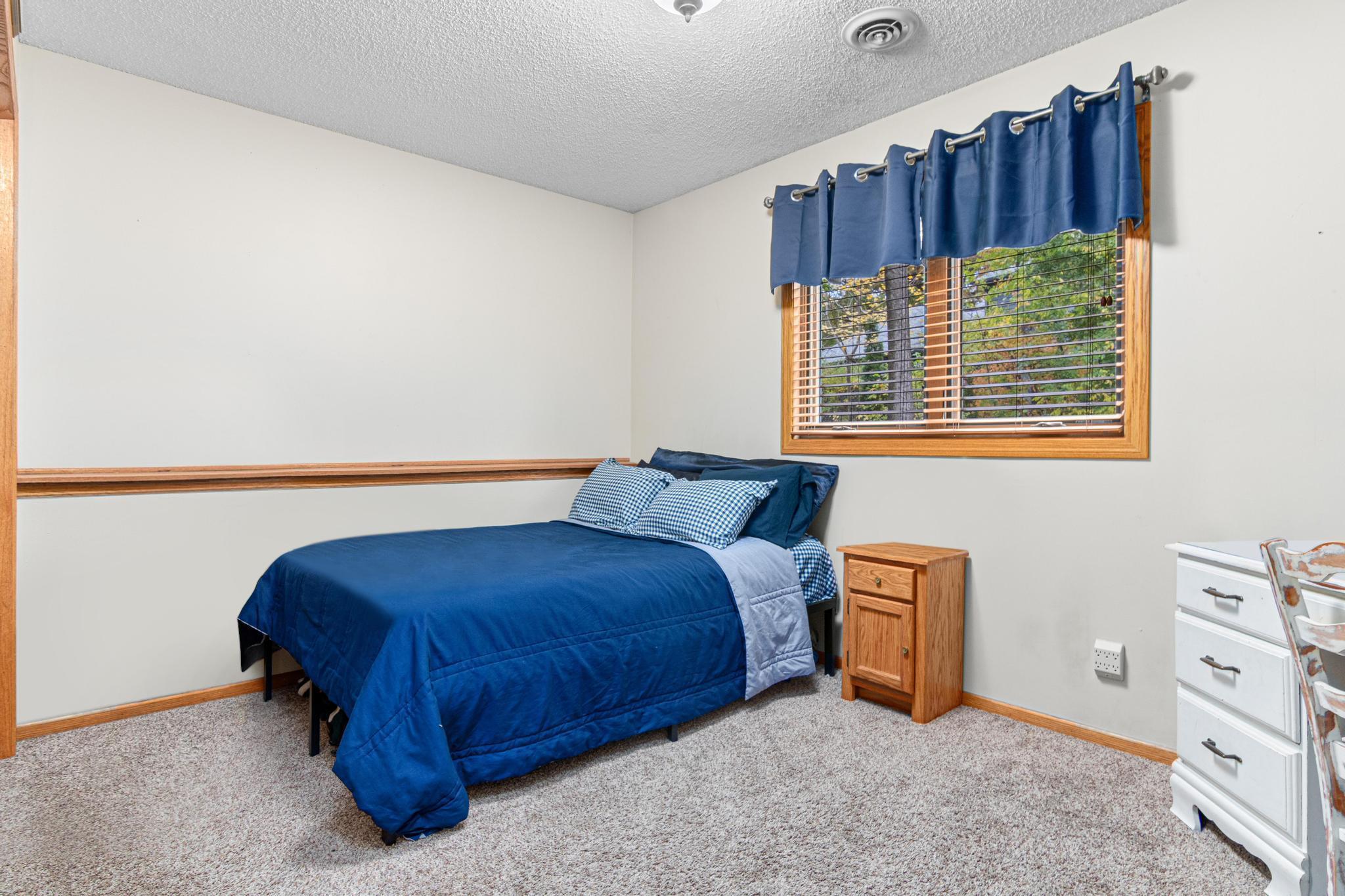 Forest Lake, Minnesota, 55025, United States, 5 Bedrooms Bedrooms, ,3 BathroomsBathrooms,Residential,For Sale,2000798