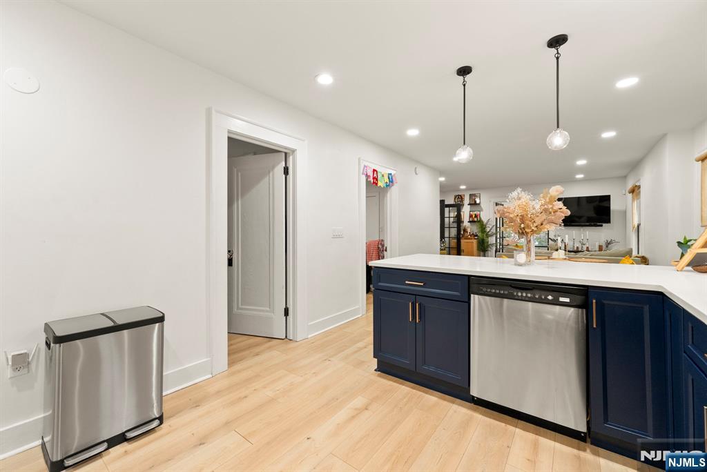 Rutherford, New Jersey, 07070, United States, 4 Bedrooms Bedrooms, ,2 BathroomsBathrooms,Residential,For Sale,1977707