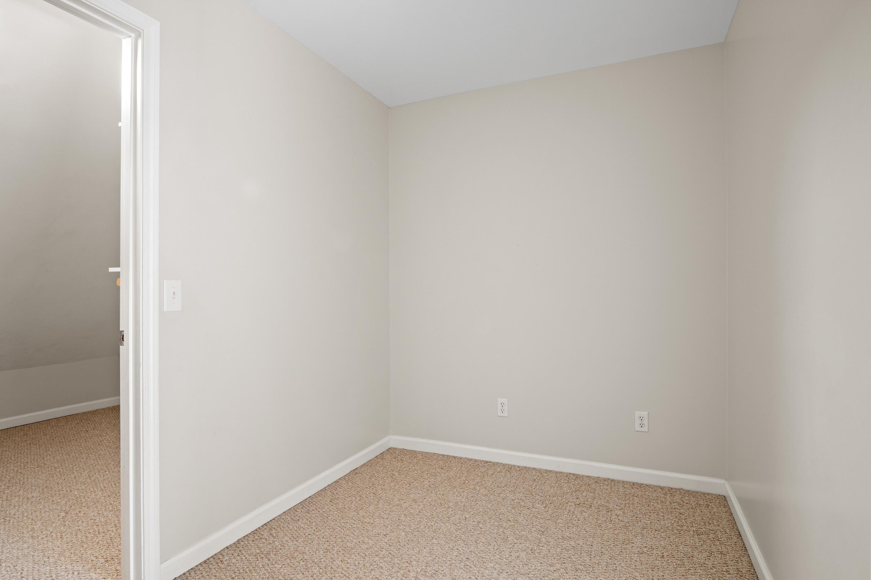 Blacksburg, Virginia, 24060, United States, 3 Bedrooms Bedrooms, ,4 BathroomsBathrooms,Residential,For Sale,1961376