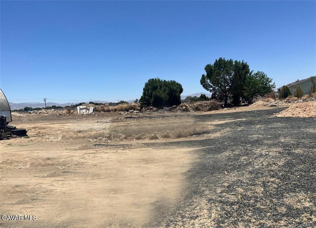 Palmdale, California, 93591, United States, 3 Bedrooms Bedrooms, ,2 BathroomsBathrooms,Residential,For Sale,1899307