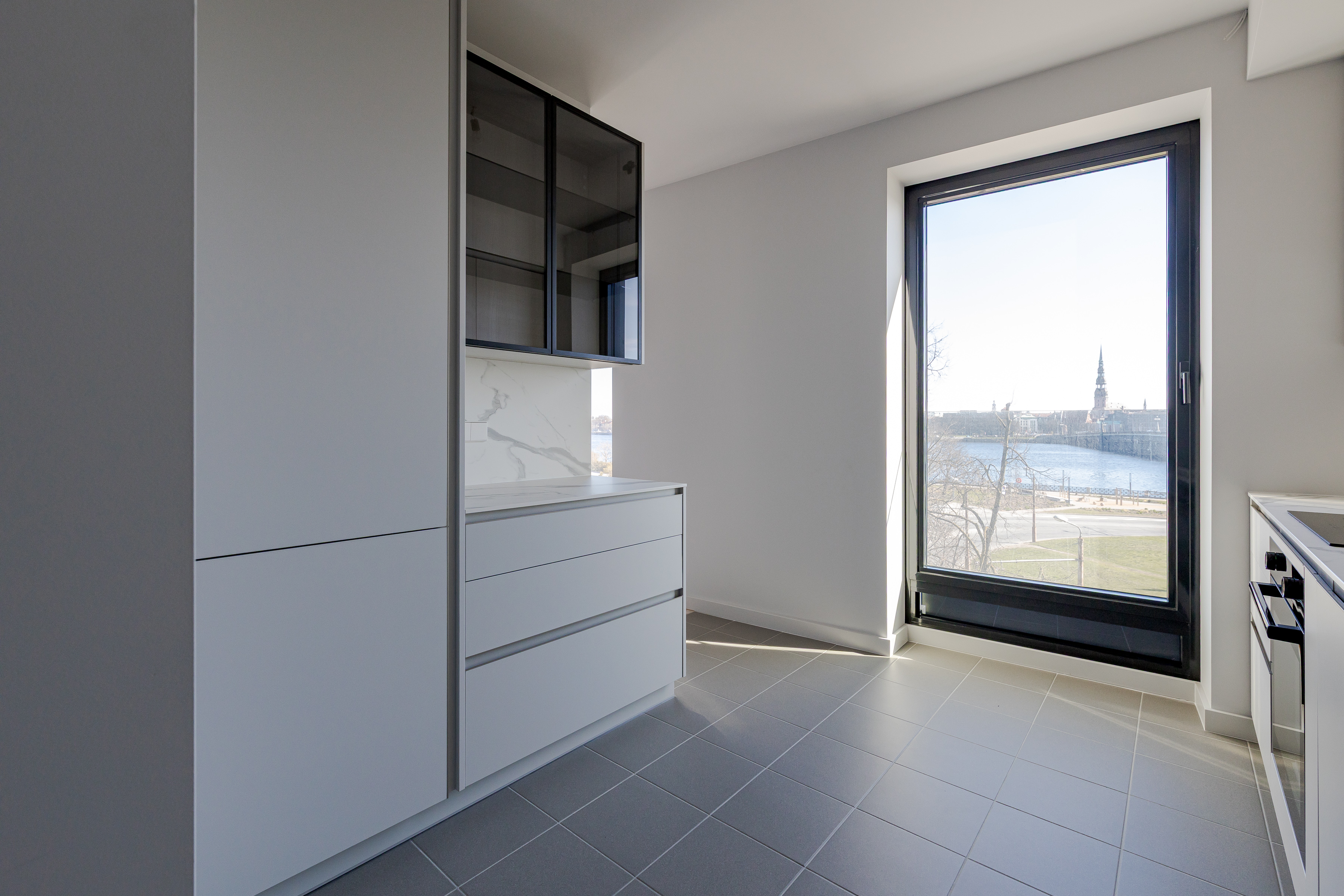  4 room apartment with furniture and with view river Daugava - 物件實景