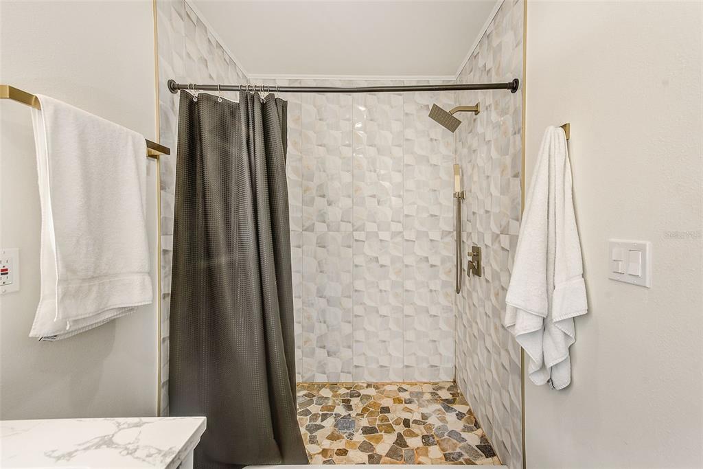 Largo, Florida, 33771, United States, 3 Bedrooms Bedrooms, ,2 BathroomsBathrooms,Residential,For Sale,1991349