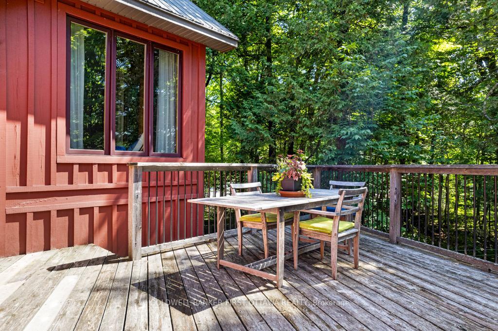 FRONTENAC, Ontario, K0H 2J0, CA, 3 Bedrooms Bedrooms, ,Residential,For Sale,1902002