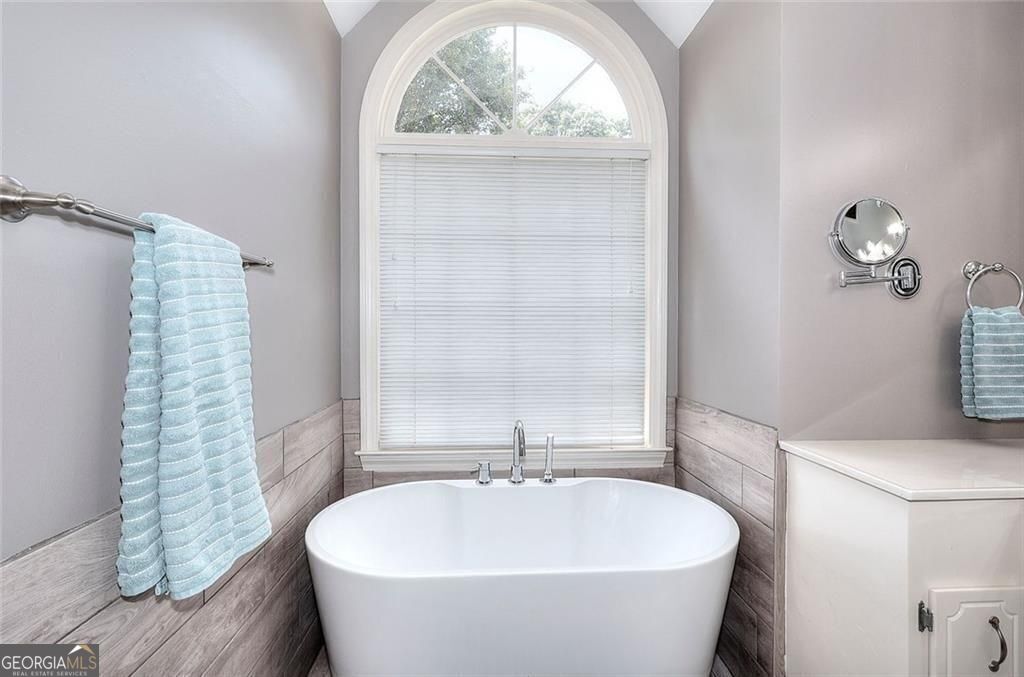 Lawrenceville, Georgia, 30044, United States, 5 Bedrooms Bedrooms, ,4 BathroomsBathrooms,Residential,For Sale,1922560