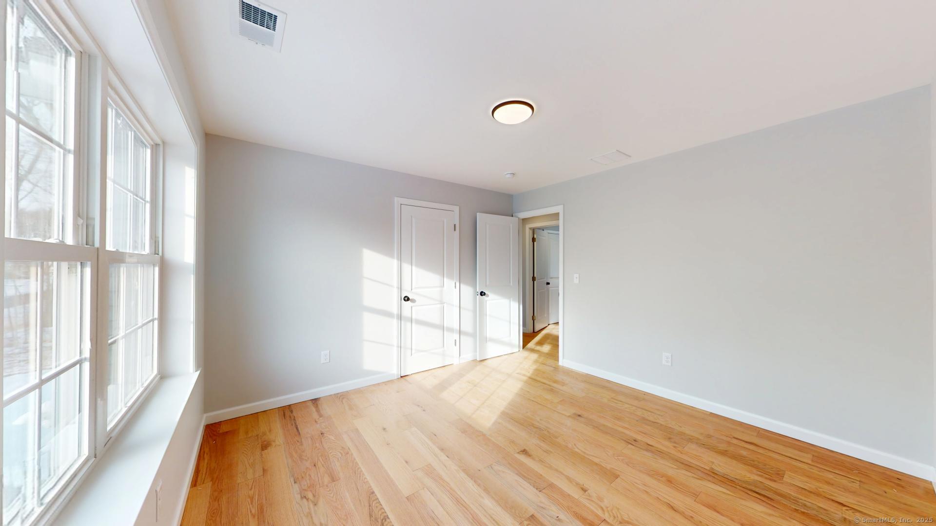 Enfield, Connecticut, 06082, United States, 3 Bedrooms Bedrooms, ,3 BathroomsBathrooms,Residential,For Sale,1919509