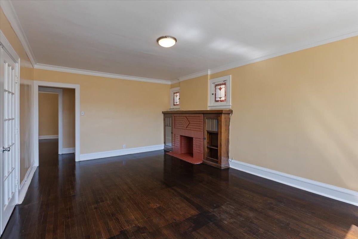 Chicago, Illinois, 60659, United States, 9 Bedrooms Bedrooms, ,Residential,For Sale,1905670