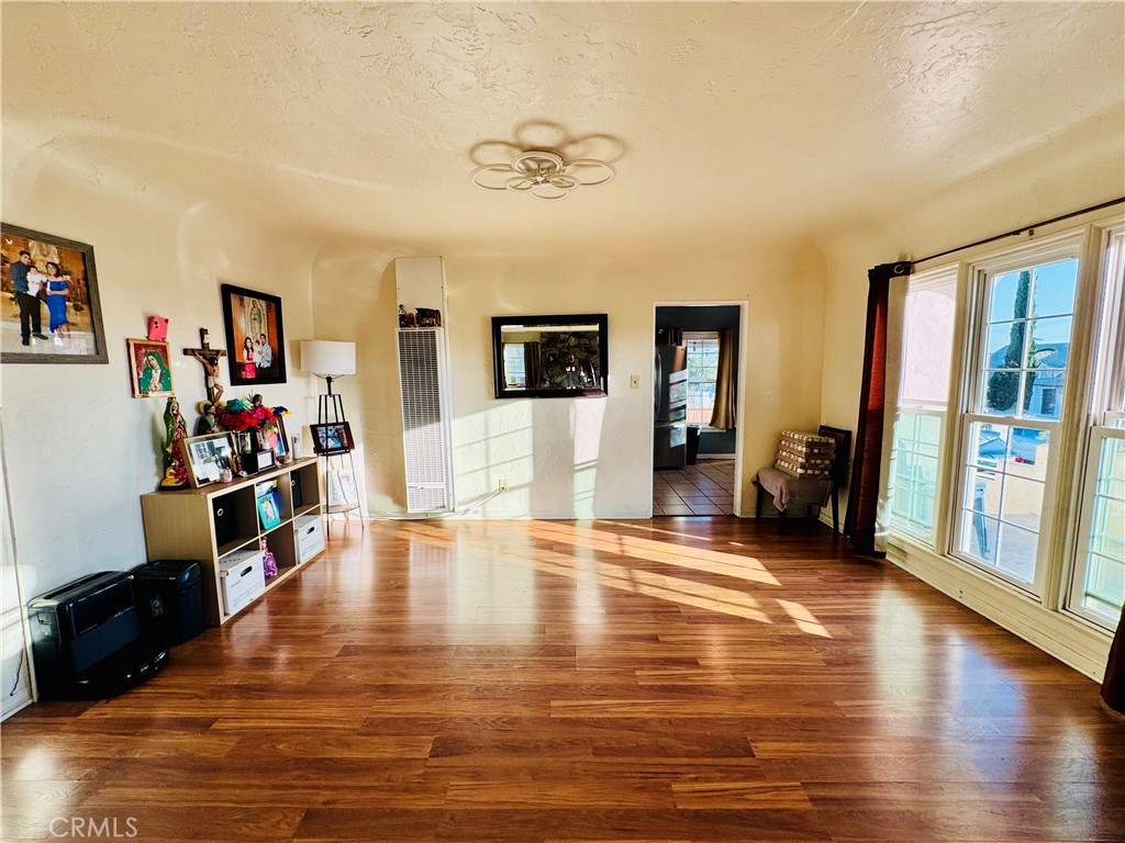 Los Angeles, California, 90023, United States, 4 Bedrooms Bedrooms, ,3 BathroomsBathrooms,Residential,For Sale,2013063