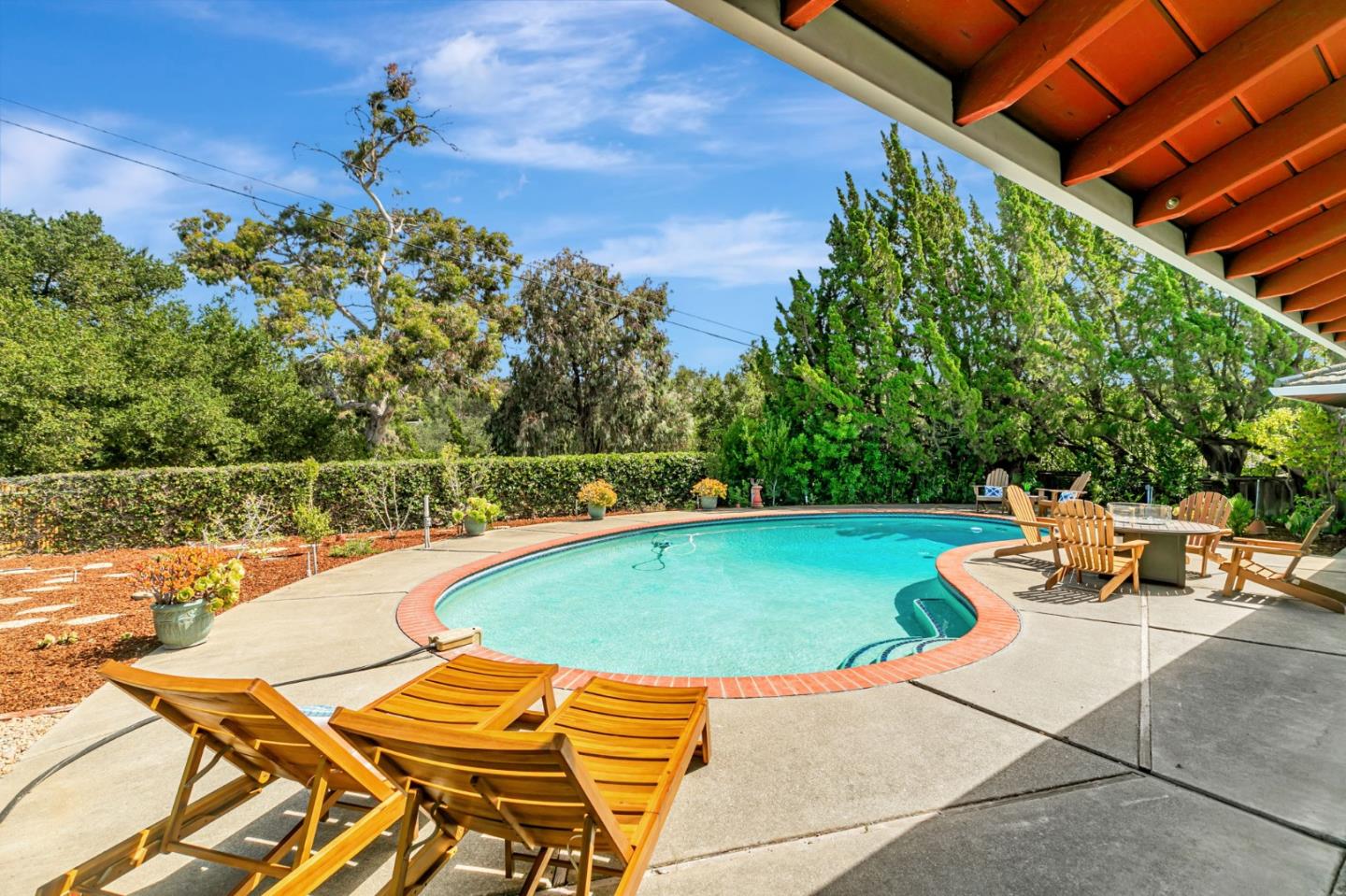 Los Altos, California, 94024, United States, 3 Bedrooms Bedrooms, ,2 BathroomsBathrooms,Residential,For Sale,1941644