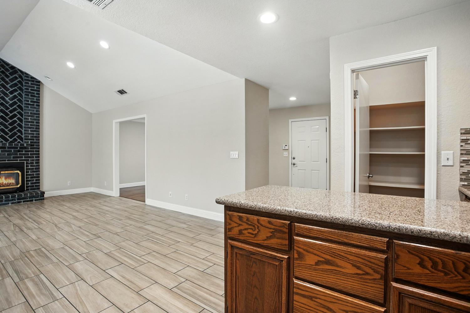 Galt, California, 95632, United States, 3 Bedrooms Bedrooms, ,2 BathroomsBathrooms,Residential,For Sale,1906984
