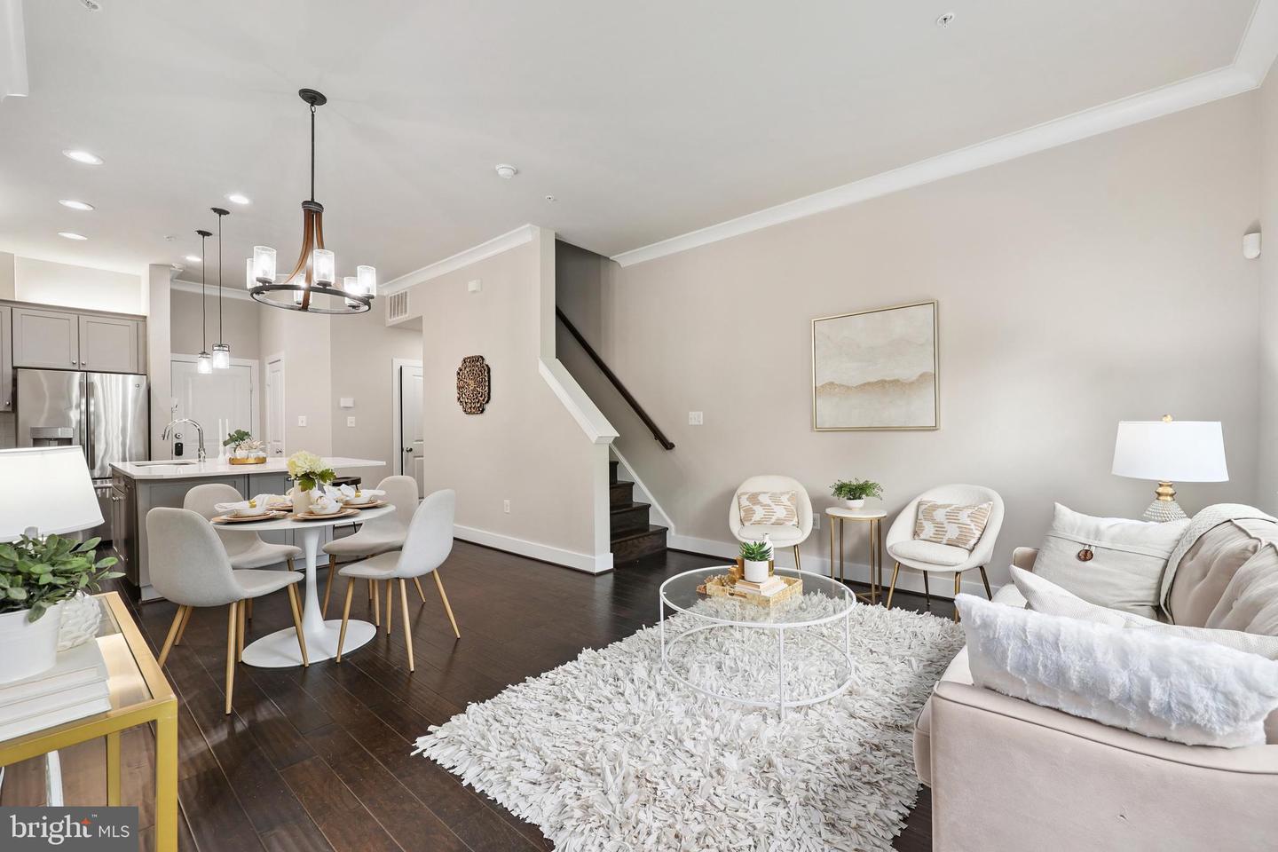 Arlington, Virginia, 22204, United States, 3 Bedrooms Bedrooms, ,4 BathroomsBathrooms,Residential,For Sale,1827823