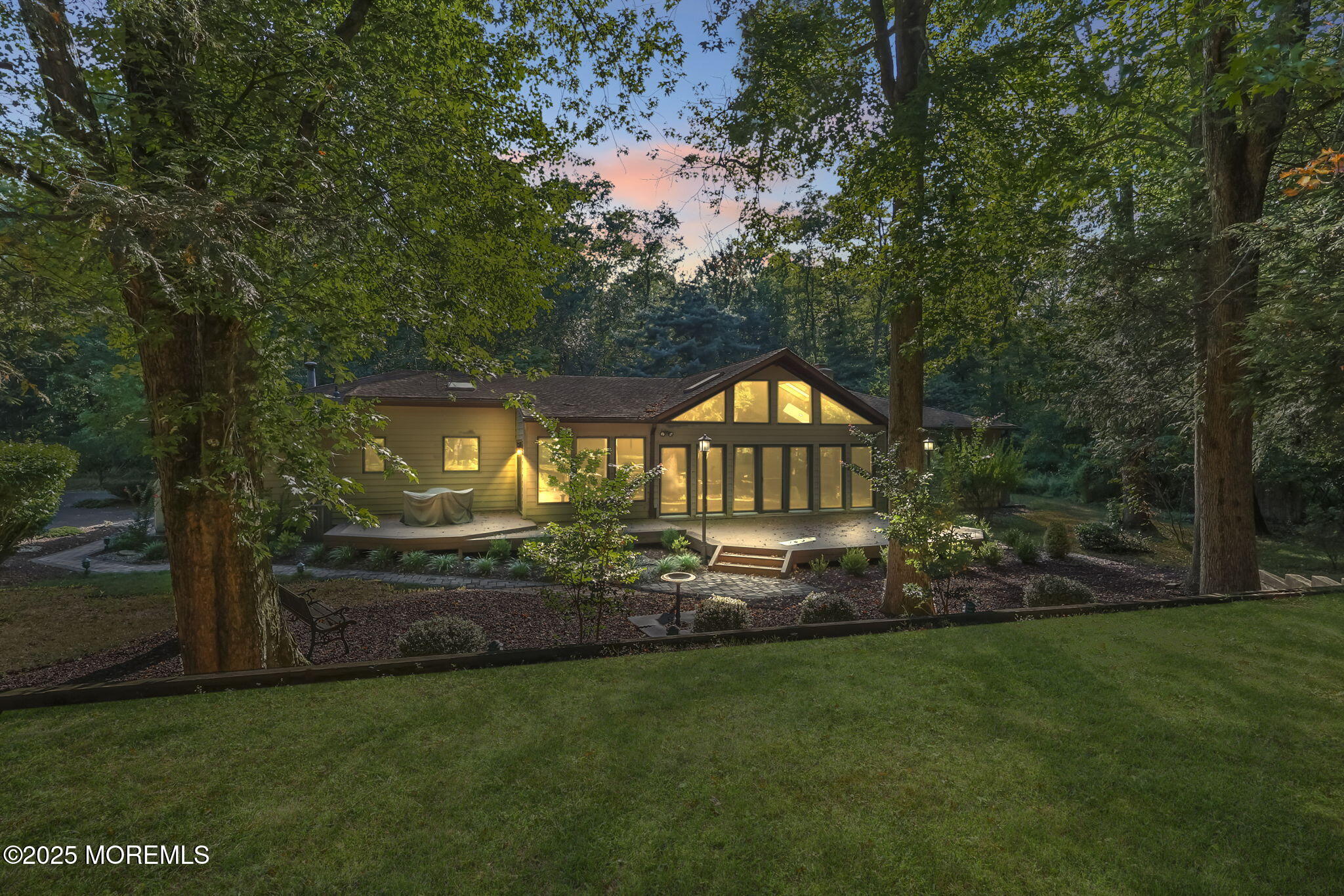 Manalapan, New Jersey, 07726, United States, 3 Bedrooms Bedrooms, ,3 BathroomsBathrooms,Residential,For Sale,1940205