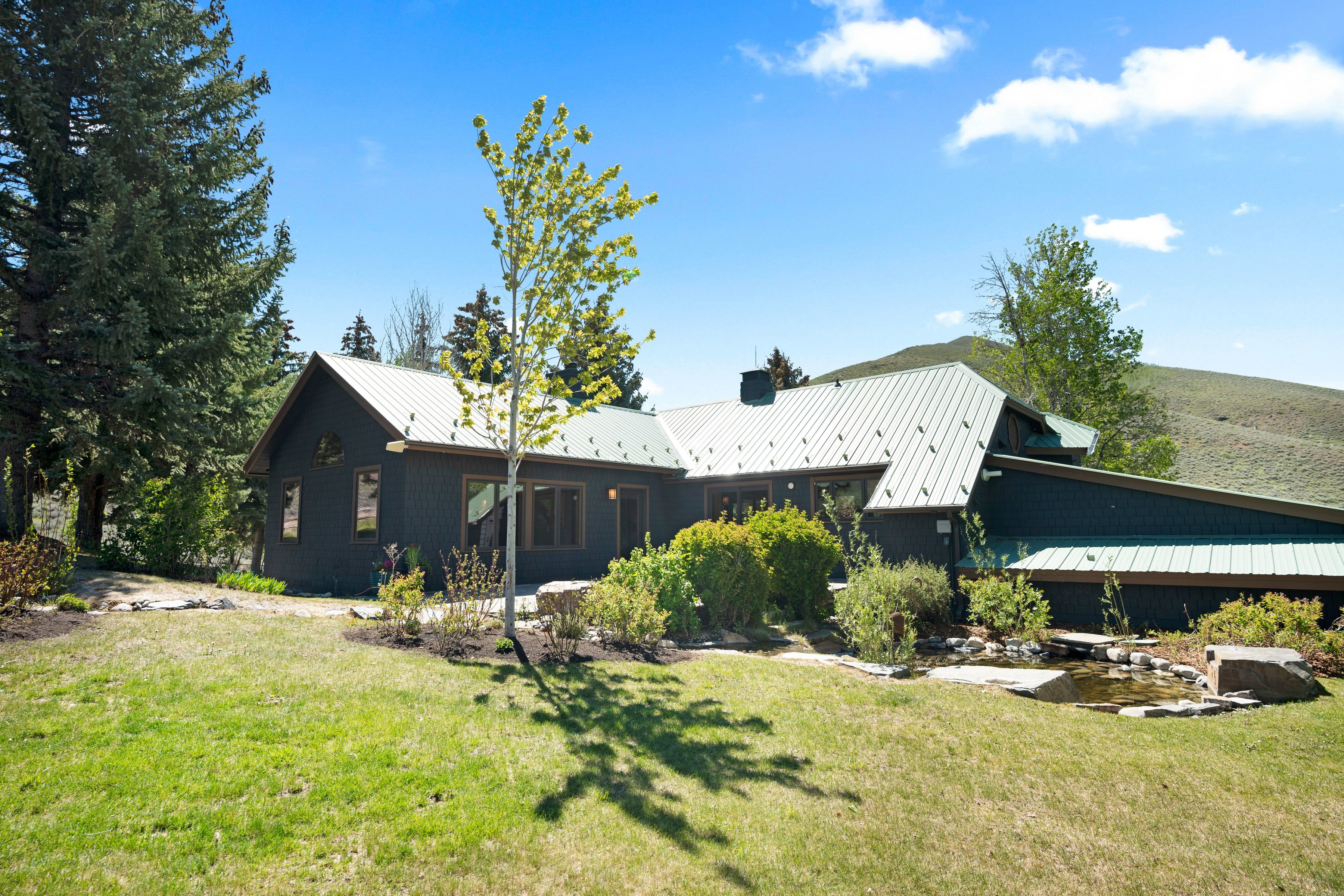  Canyon View Home on 5+ Acres with Pickleball Court - 物件實景