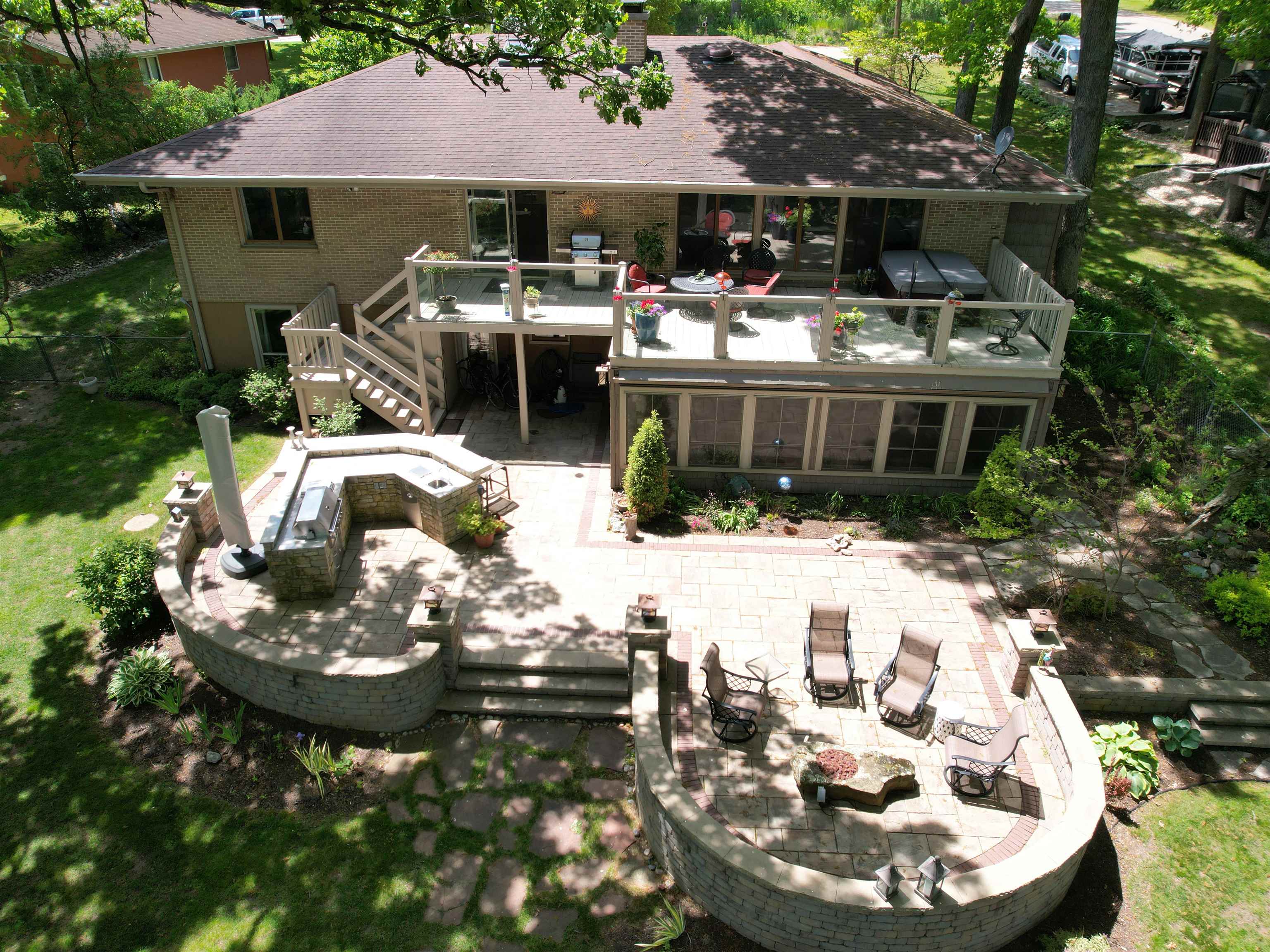 Beloit, Wisconsin, 53511, United States, 4 Bedrooms Bedrooms, ,3 BathroomsBathrooms,Residential,For Sale,1908043