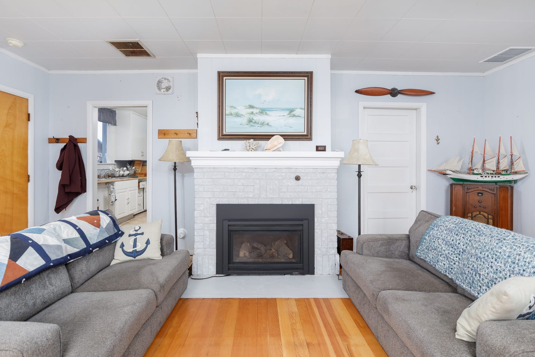  825 NW 1ST ST Newport, OR 97365 - 物件實景