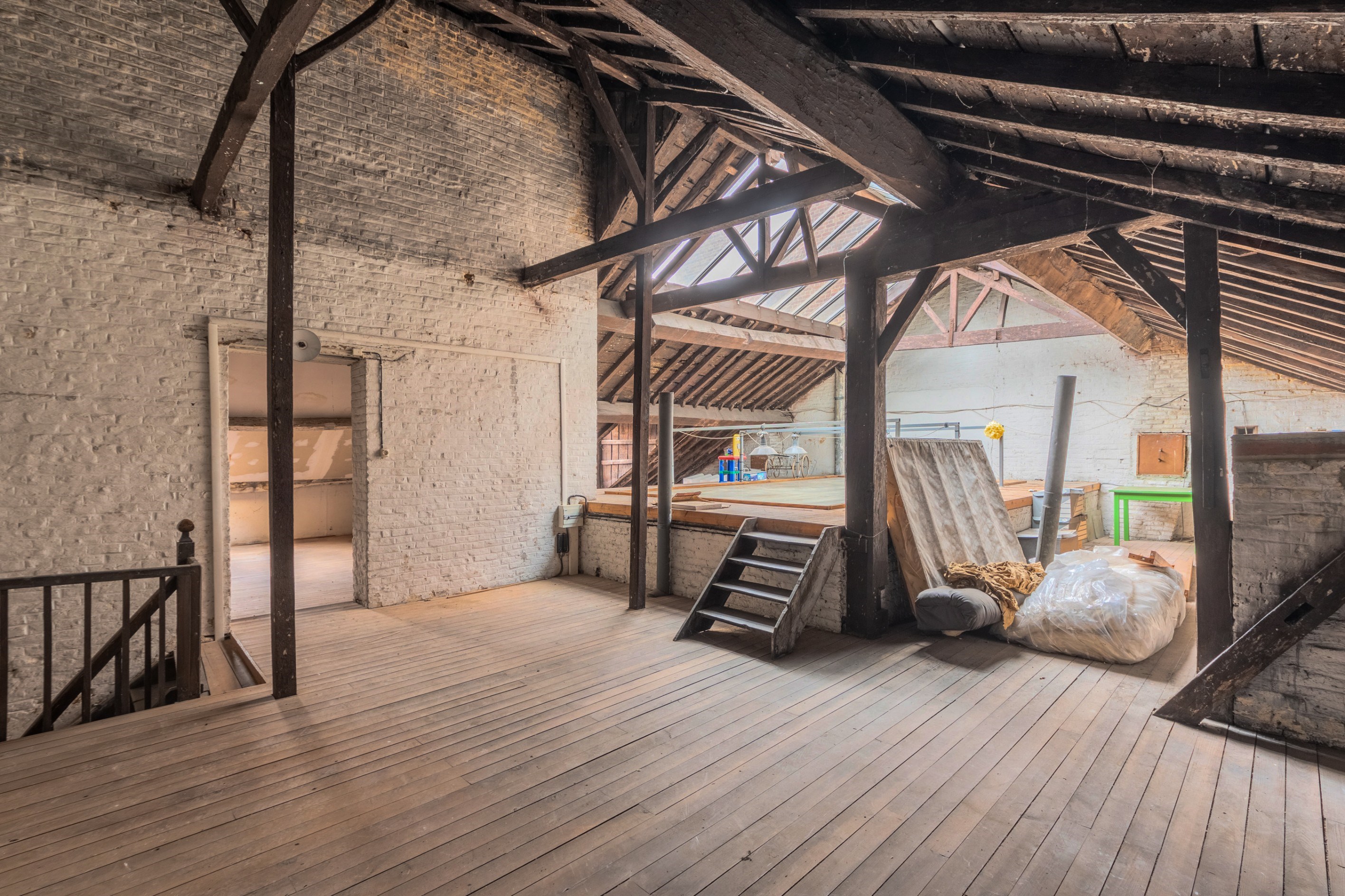  Lille , Vieux Lille , stunning House for sale , 590 sq .7 bedrooms , 721 sq .m … - 物件實景